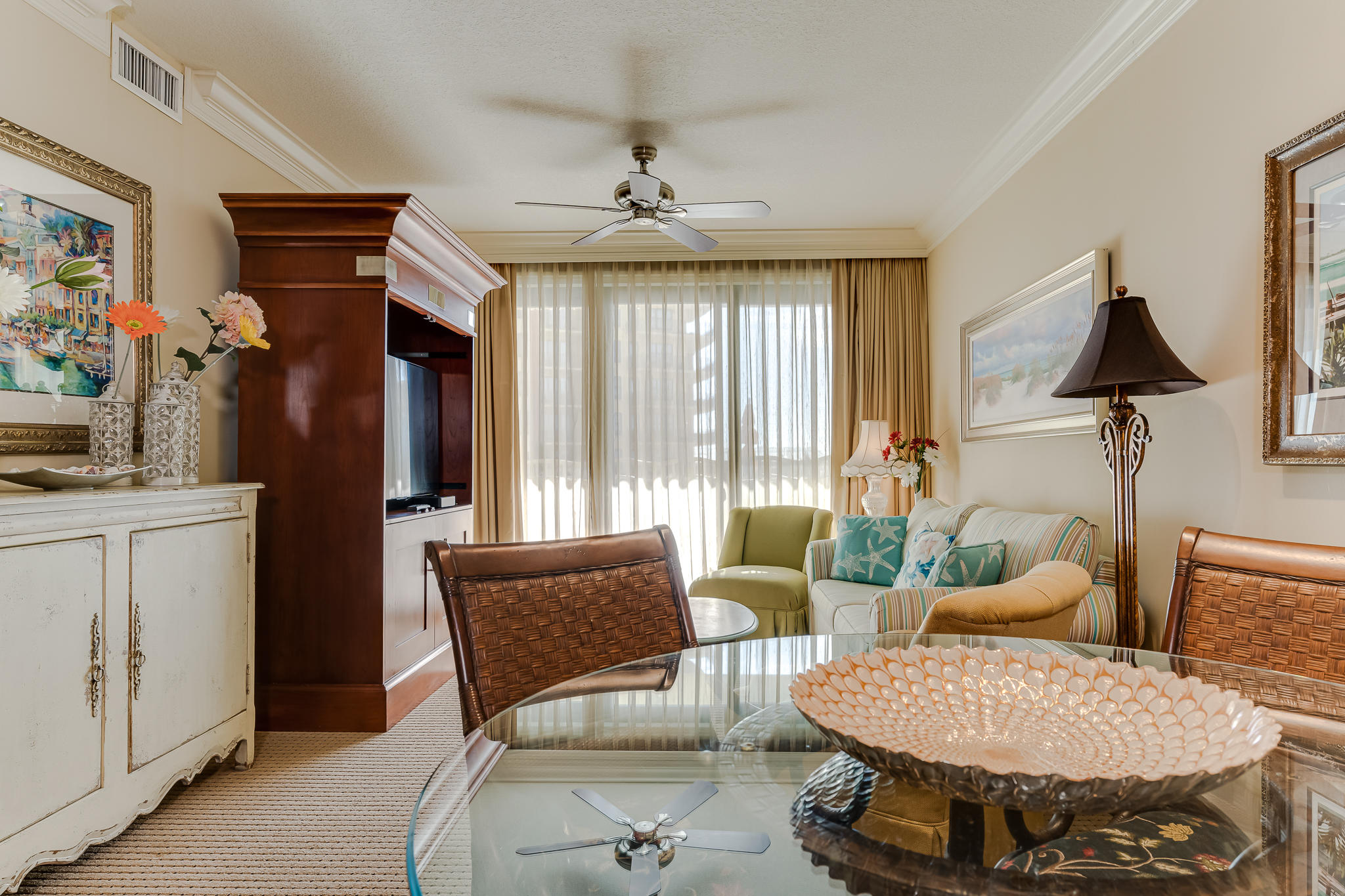 EMERALD GRANDE - Residential
