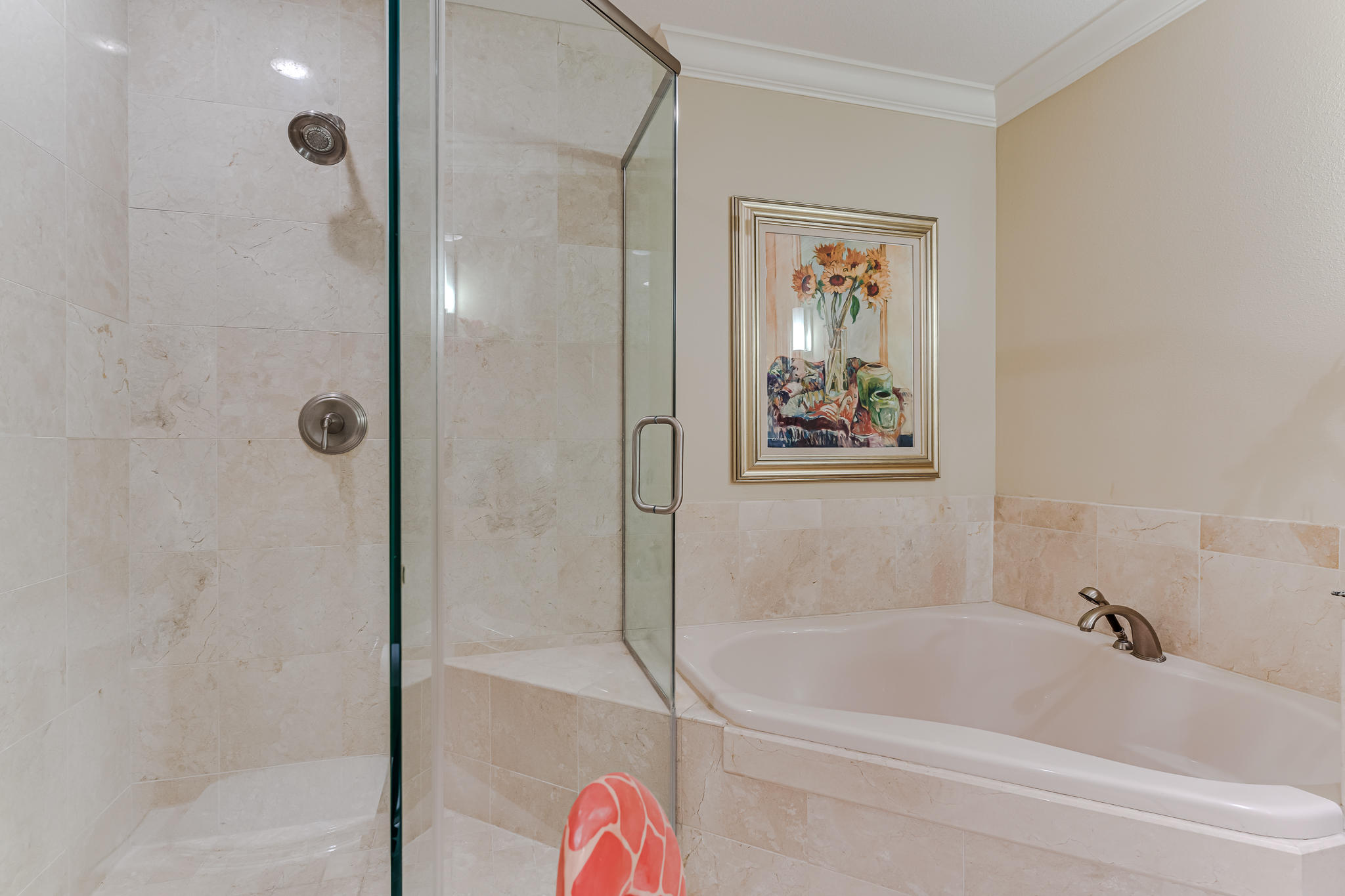 EMERALD GRANDE - Residential