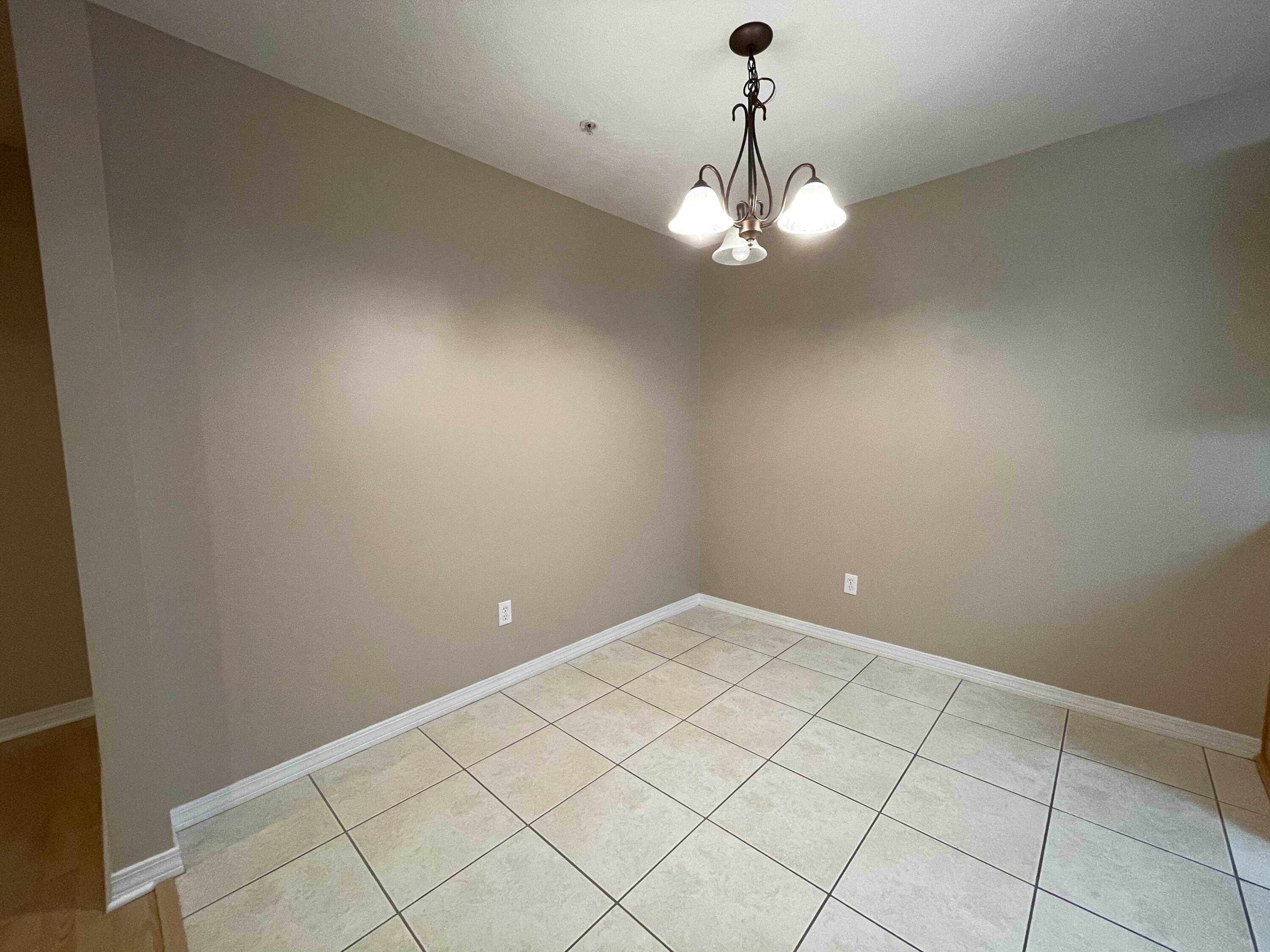 MAGNOLIAS OF MARY ESTHER - Residential Lease