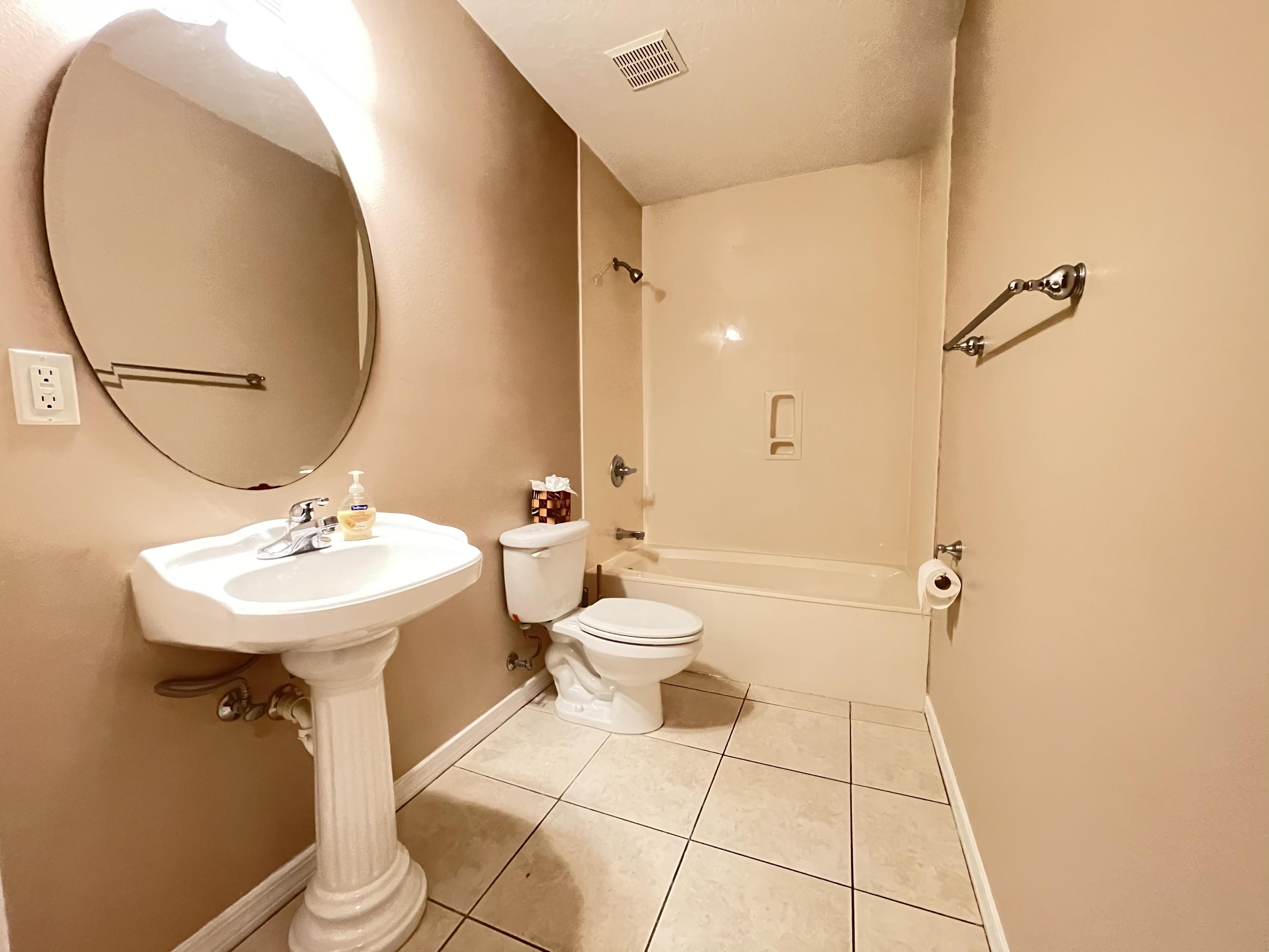 MAGNOLIAS OF MARY ESTHER - Residential Lease