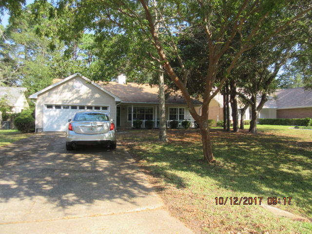 Cute Cute home! Fenced yard feels like country but close to all. No Smoking. Showings by appointment only.
