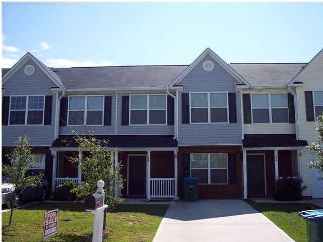 ROLLING PINES - Residential Lease