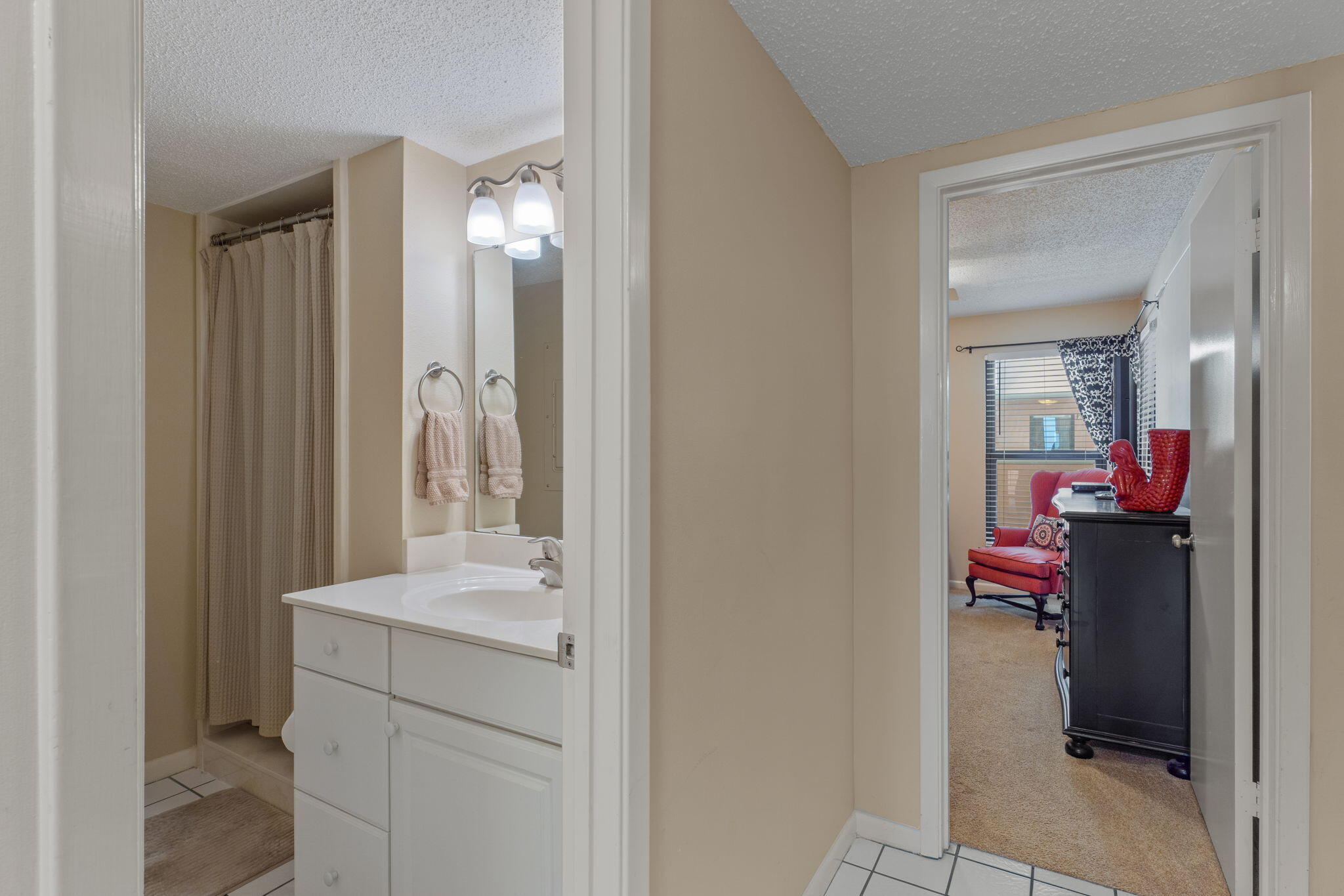 JETTY EAST CONDO - Residential