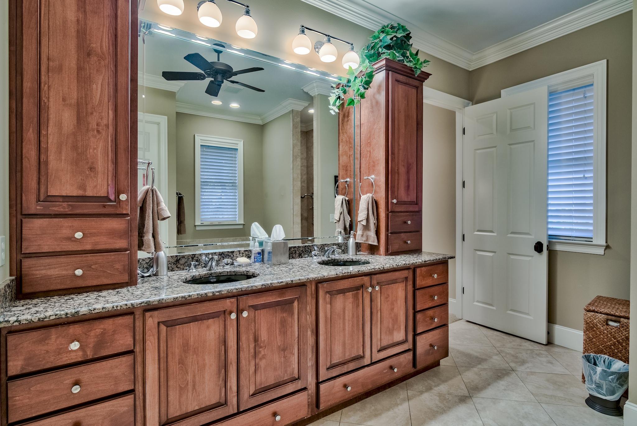 VINEYARD AT RAVEN OAKS - Residential