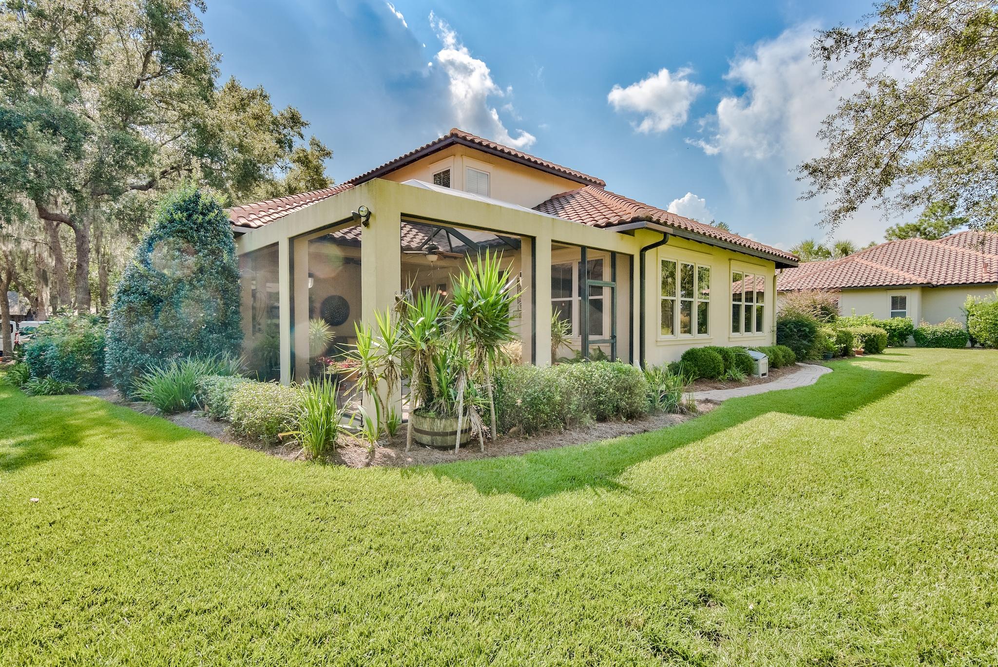 VINEYARD AT RAVEN OAKS - Residential