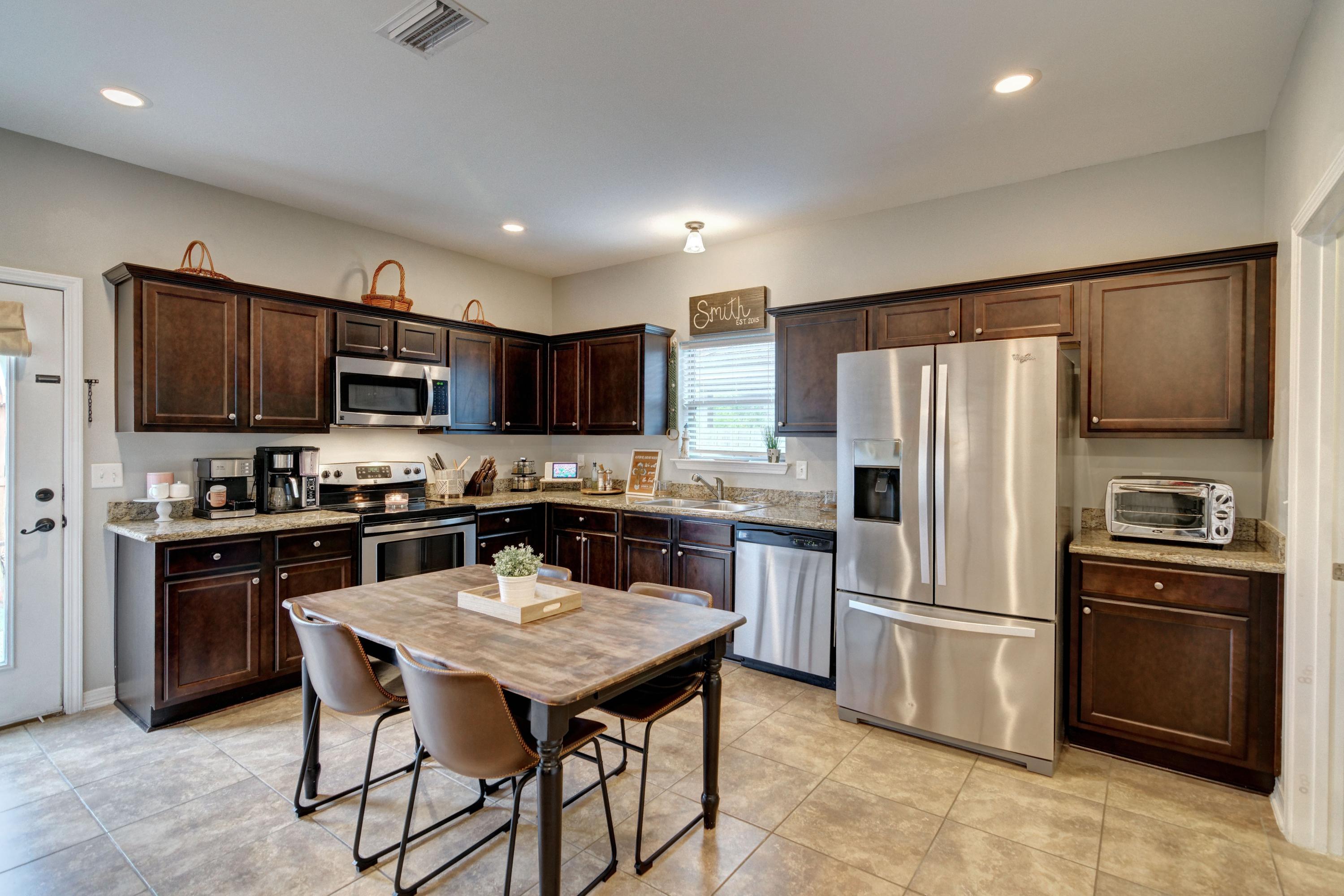 SHADOW LAKES - Residential