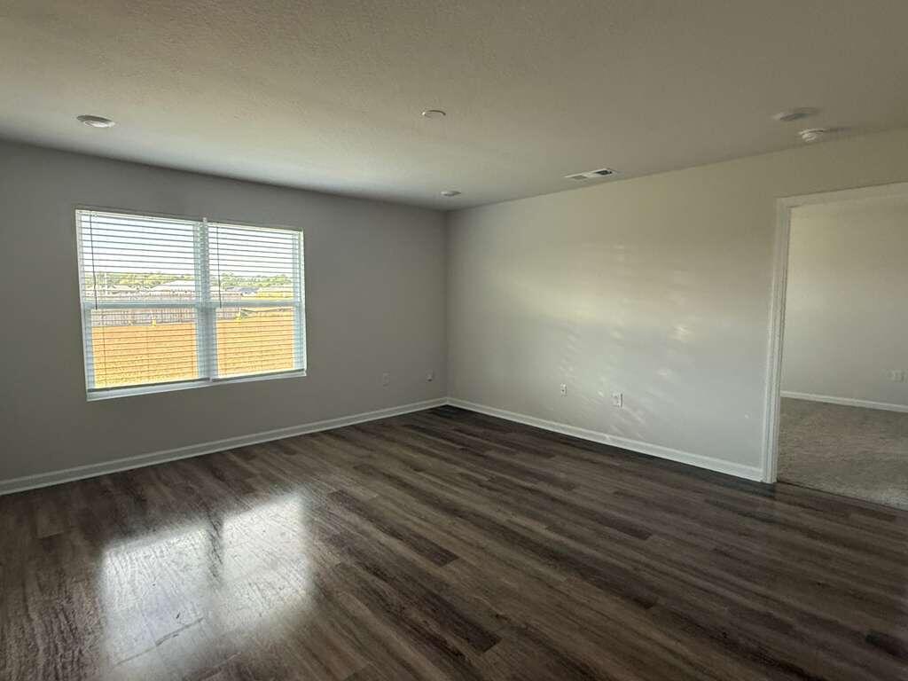 PLANTATION WOODS - Residential Lease
