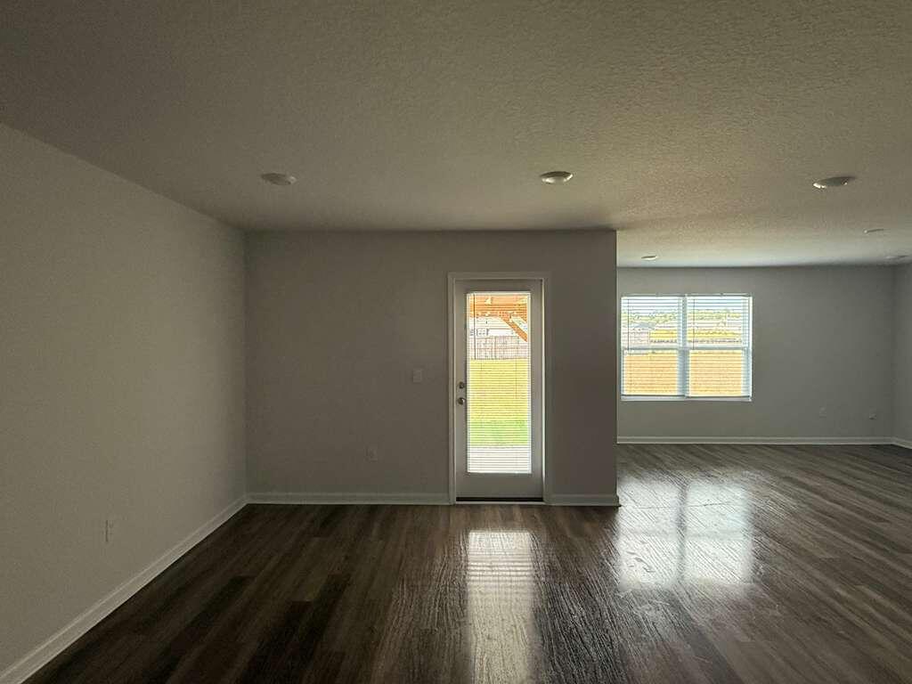 PLANTATION WOODS - Residential Lease