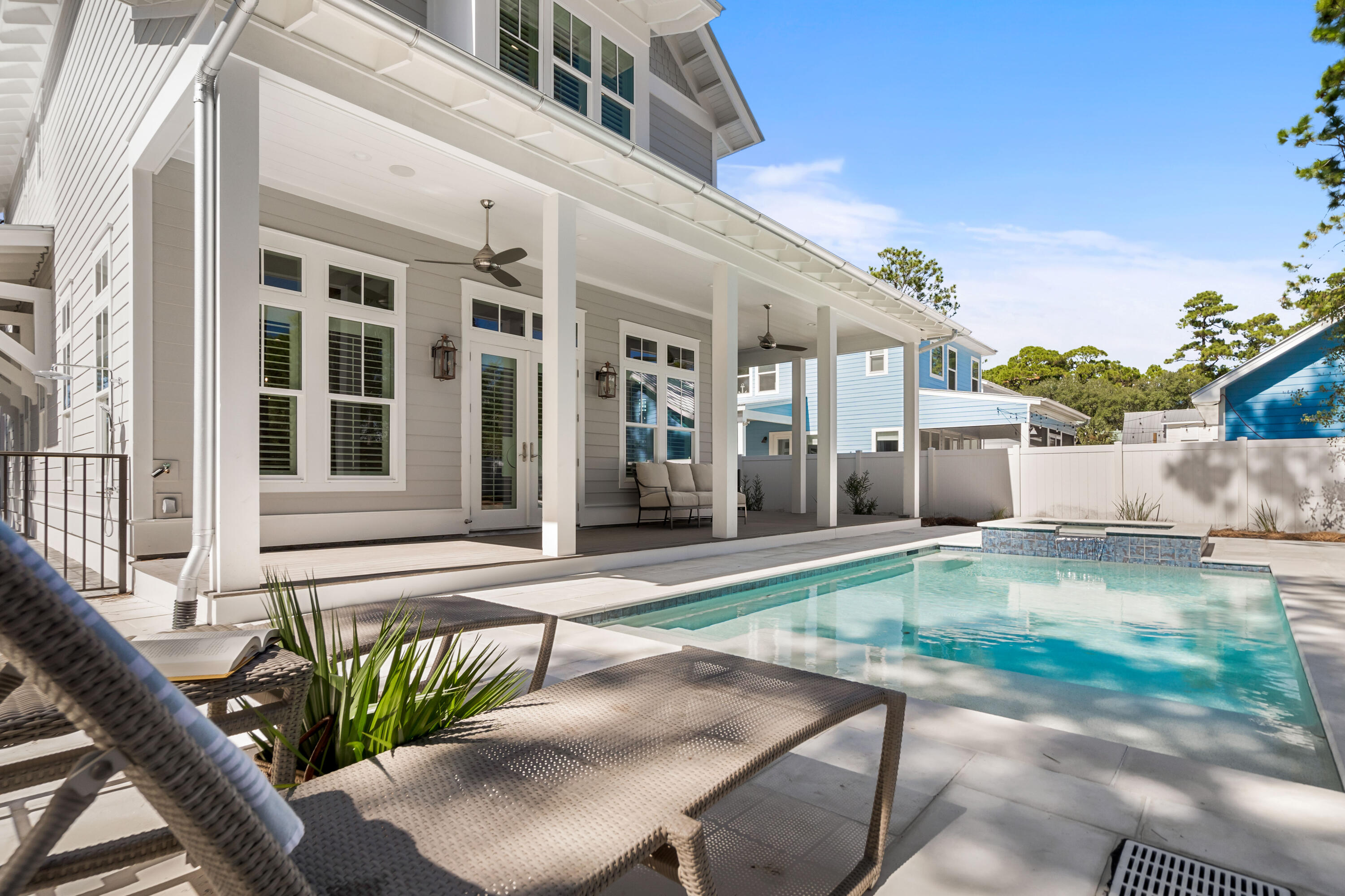 LAKEWOOD OF SEAGROVE BCH - Residential