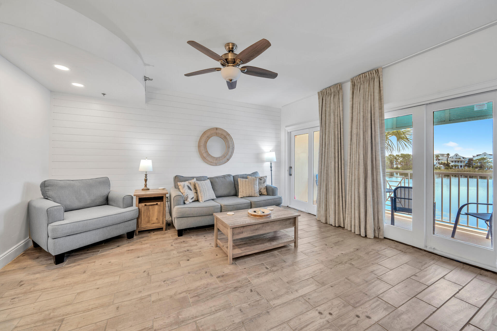 Carillon Beach Inn - Residential