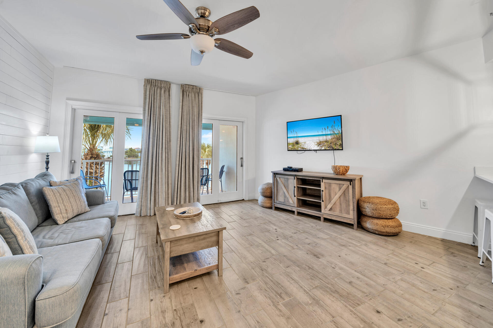 Carillon Beach Inn - Residential