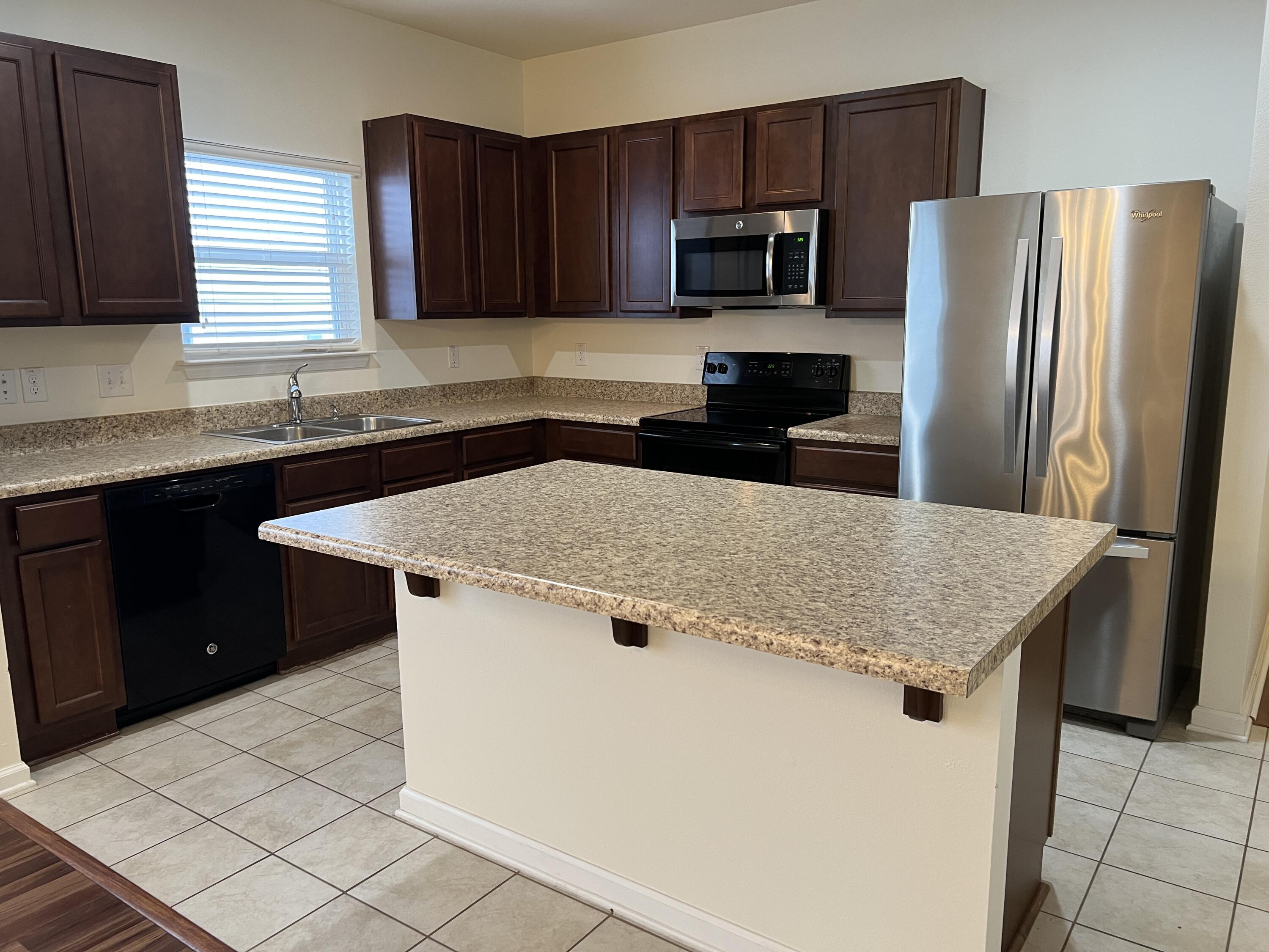 SCHOONER LANDING AT HAMMOCK BAY - Residential Lease