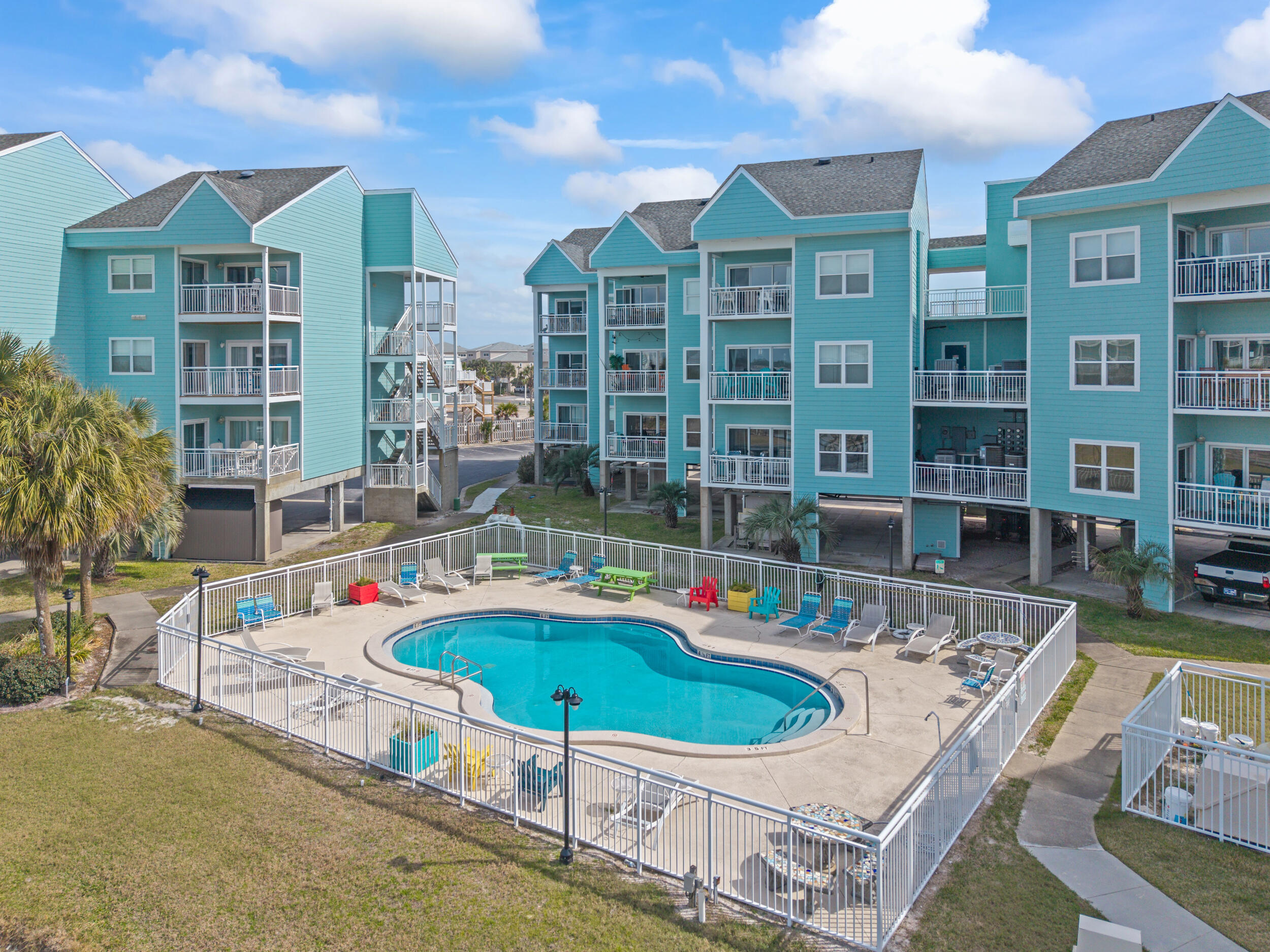 BAYWATCH CONDO - Residential