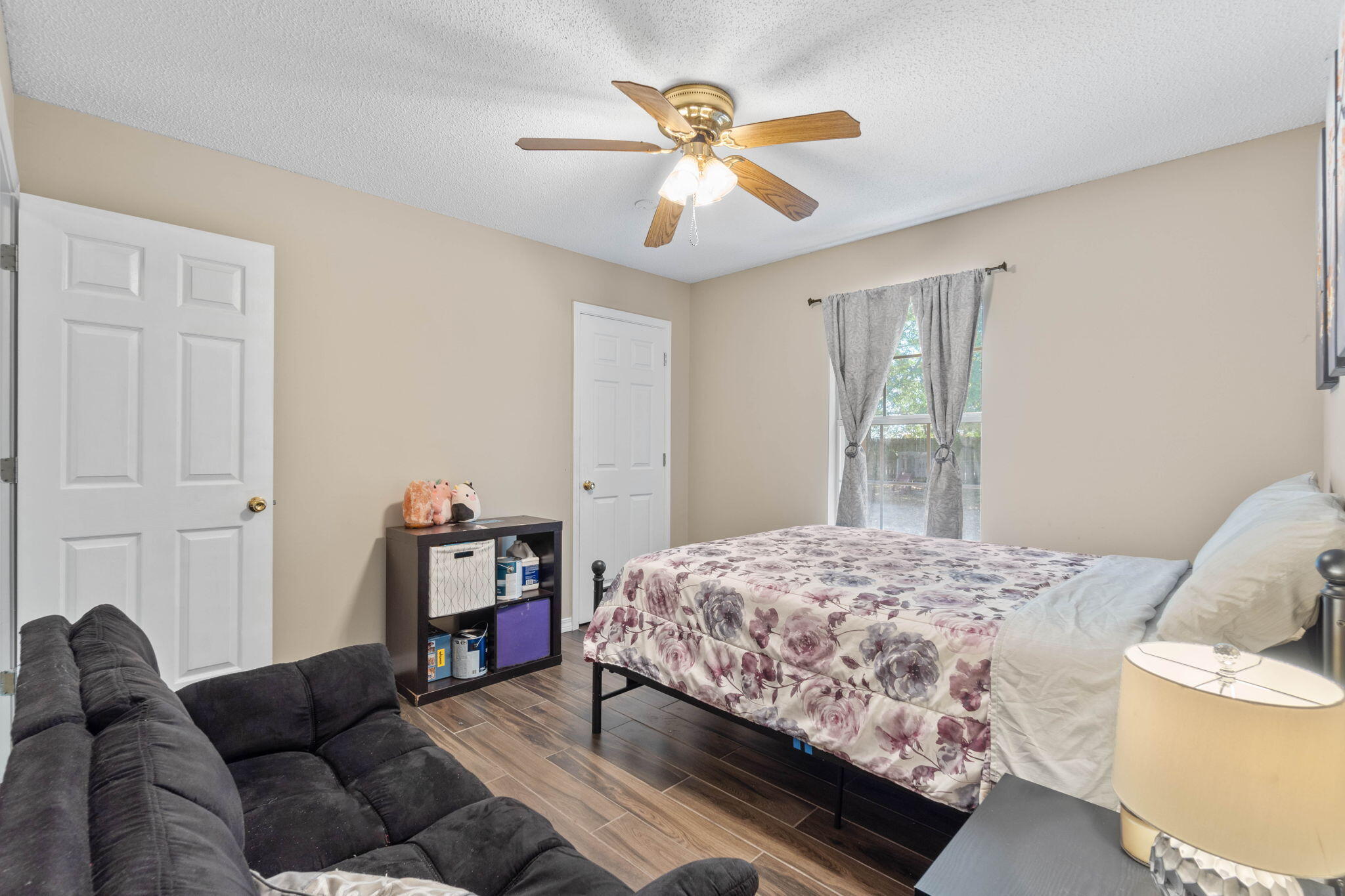 COUNTRYVIEW ESTATES 4TH ADDN PH 6 - Residential