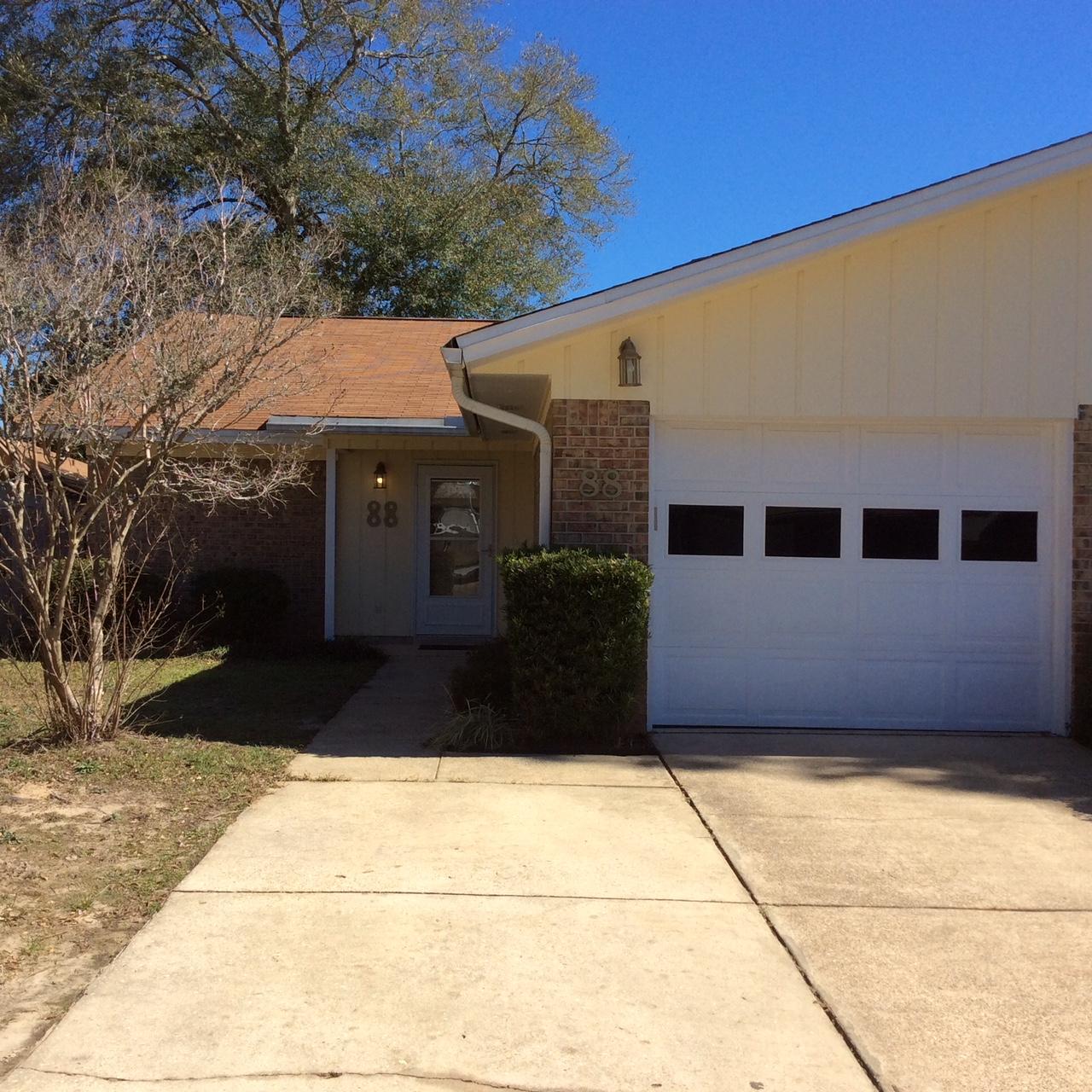 Recently renovated townhome close to Eglin Air Force Base. Kitchen renovation has 3cm granite tops over upscale cream cabinets. This space enjoys a light and airy feeling with a ceiling skylight and an open view to the living and dining area. Kitchen renovation also included an undermount stainless steel sink with high-rise faucet; full height cabinets with crown detail; stainless appliances and a self-cleaning range with glass cook top. The rest of the home enjoys recent paint and new wood-look laminate flooring with newer granite-topped vanities in each bath. The spacious back porch is screened and overlooks privacy-fenced back yard. NOTE: listing agent is related to owner. Owner has active real estate license.
