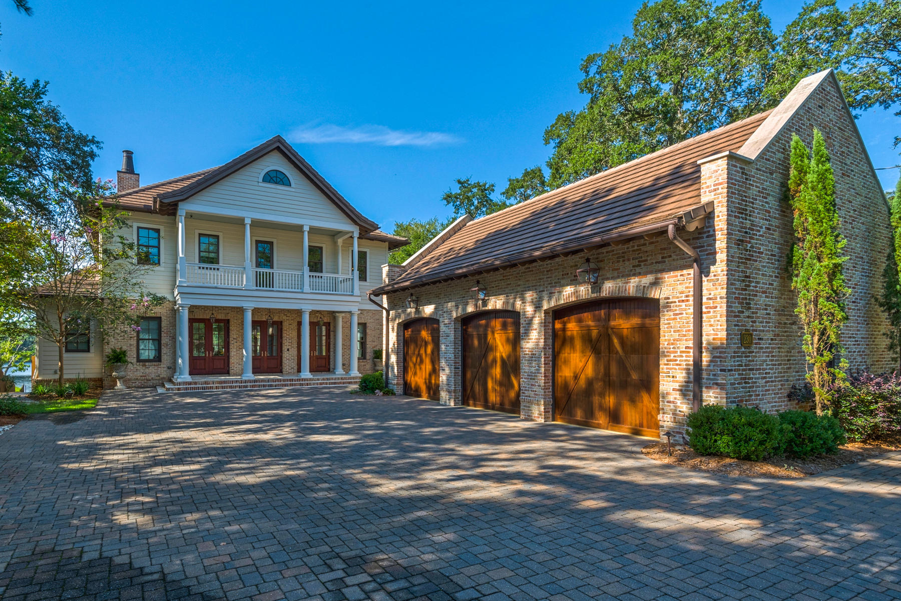 BAYOU VISTA - Residential