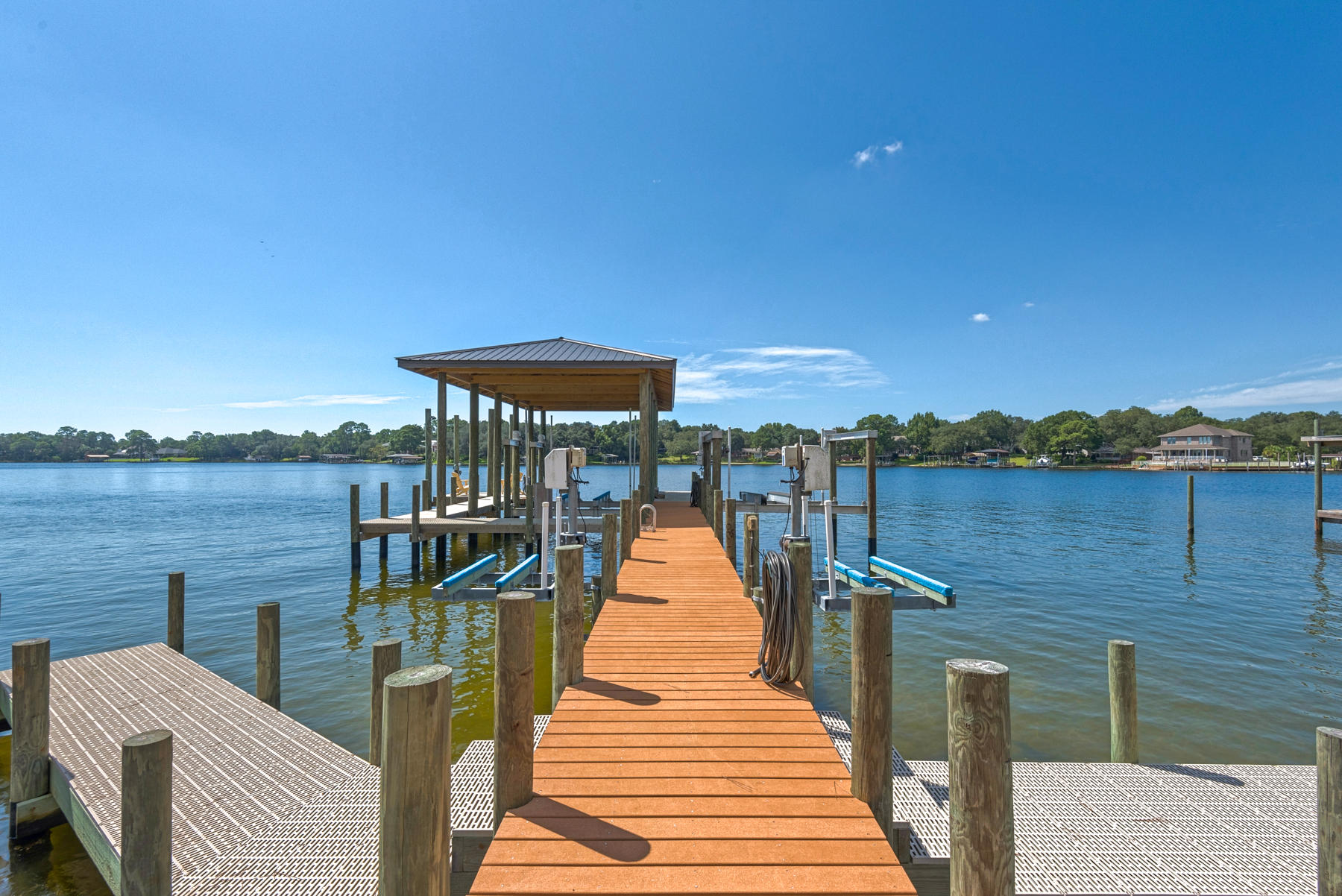 BAYOU VISTA - Residential