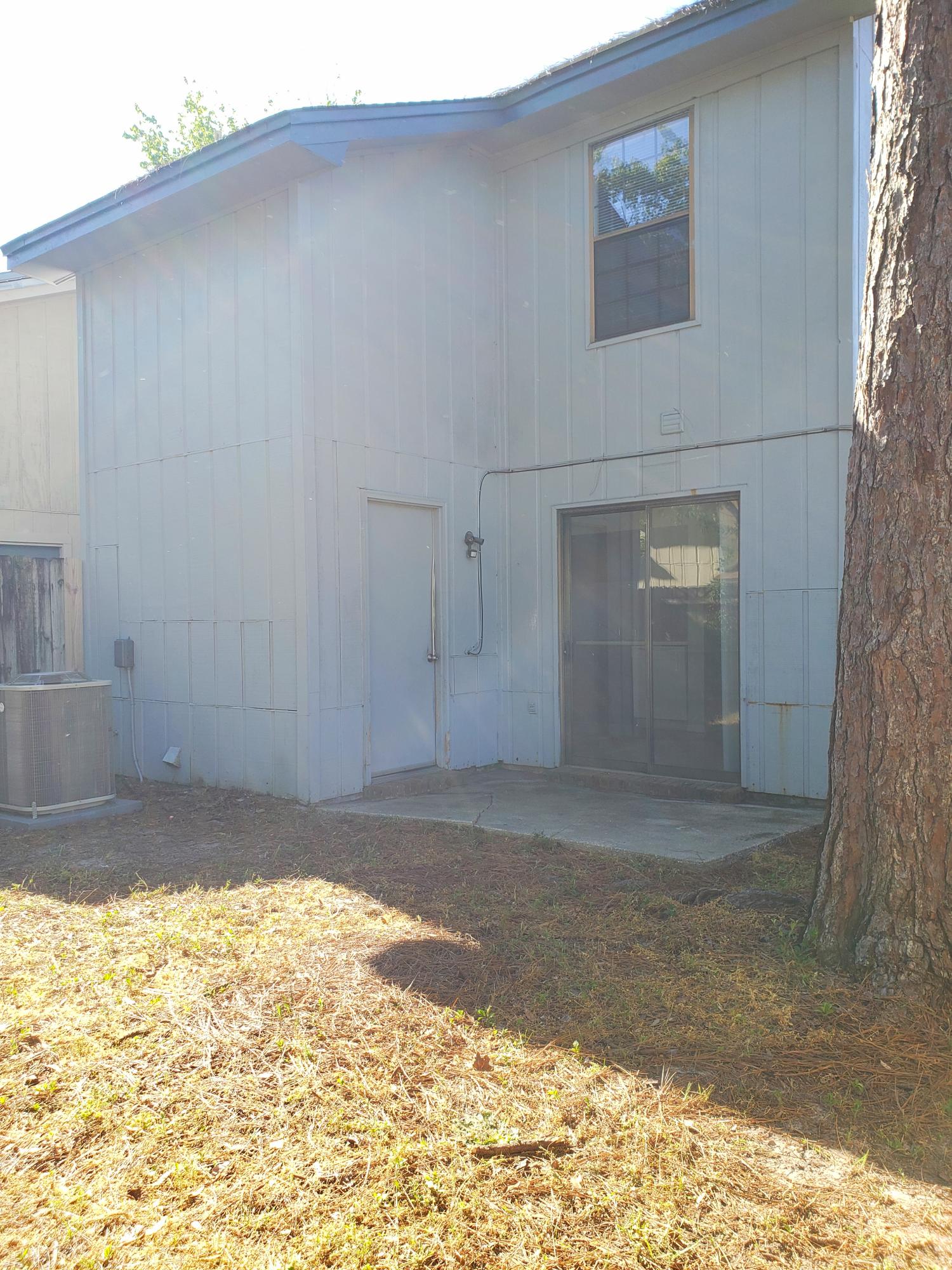 VIKING MANOR PH 1 - Residential Lease