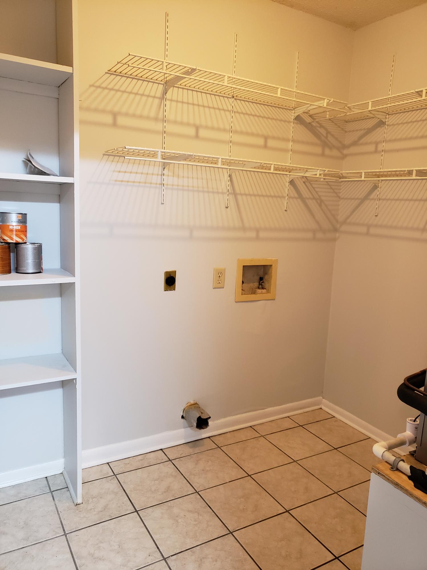 VIKING MANOR PH 1 - Residential Lease