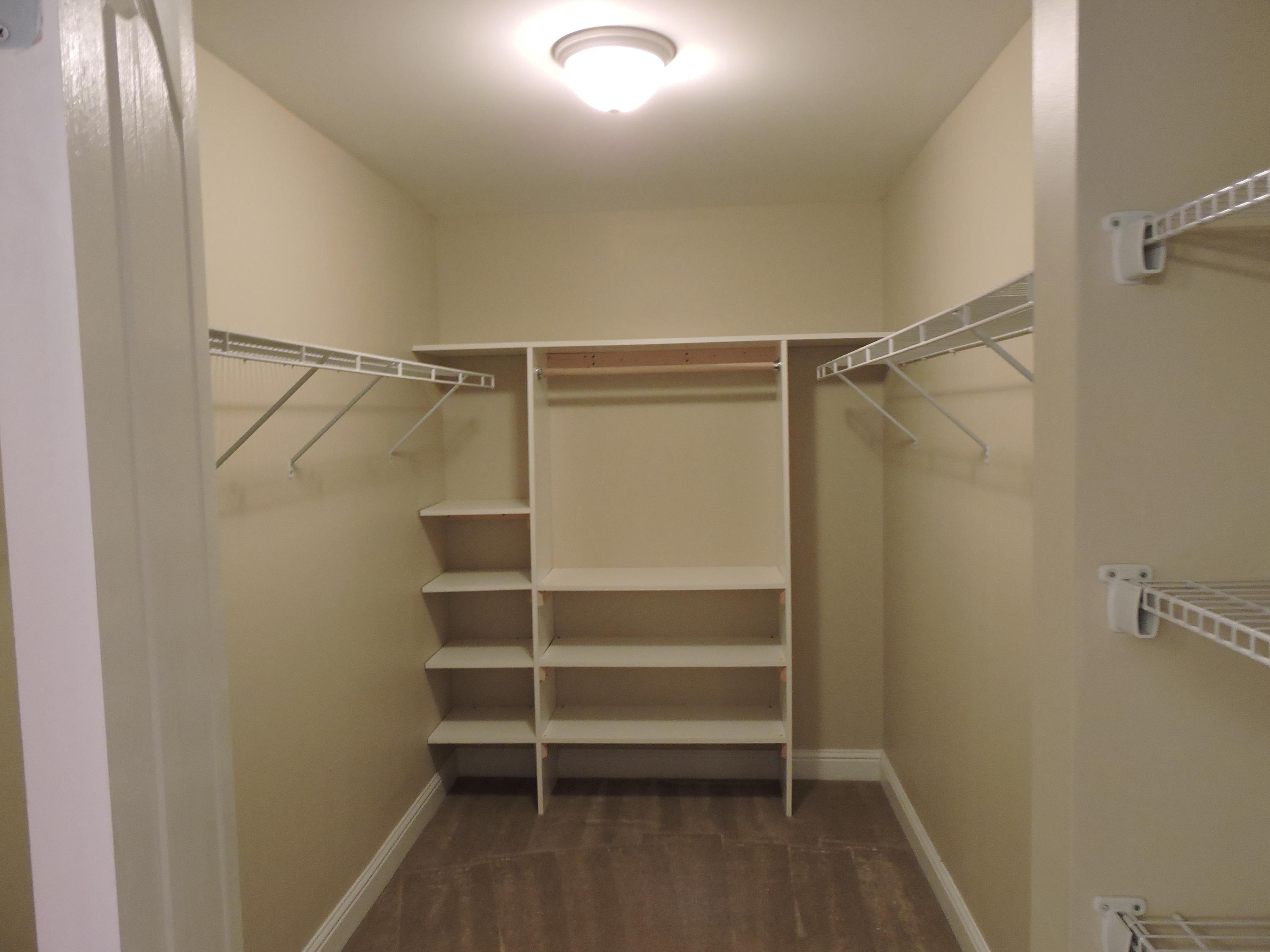 WINDMEADOWS - Residential Lease