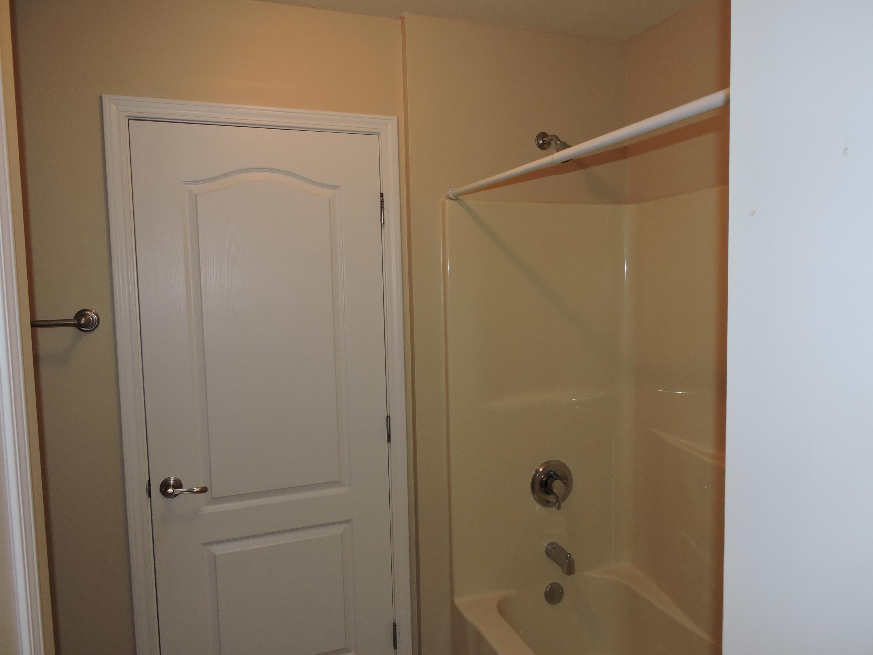 WINDMEADOWS - Residential Lease
