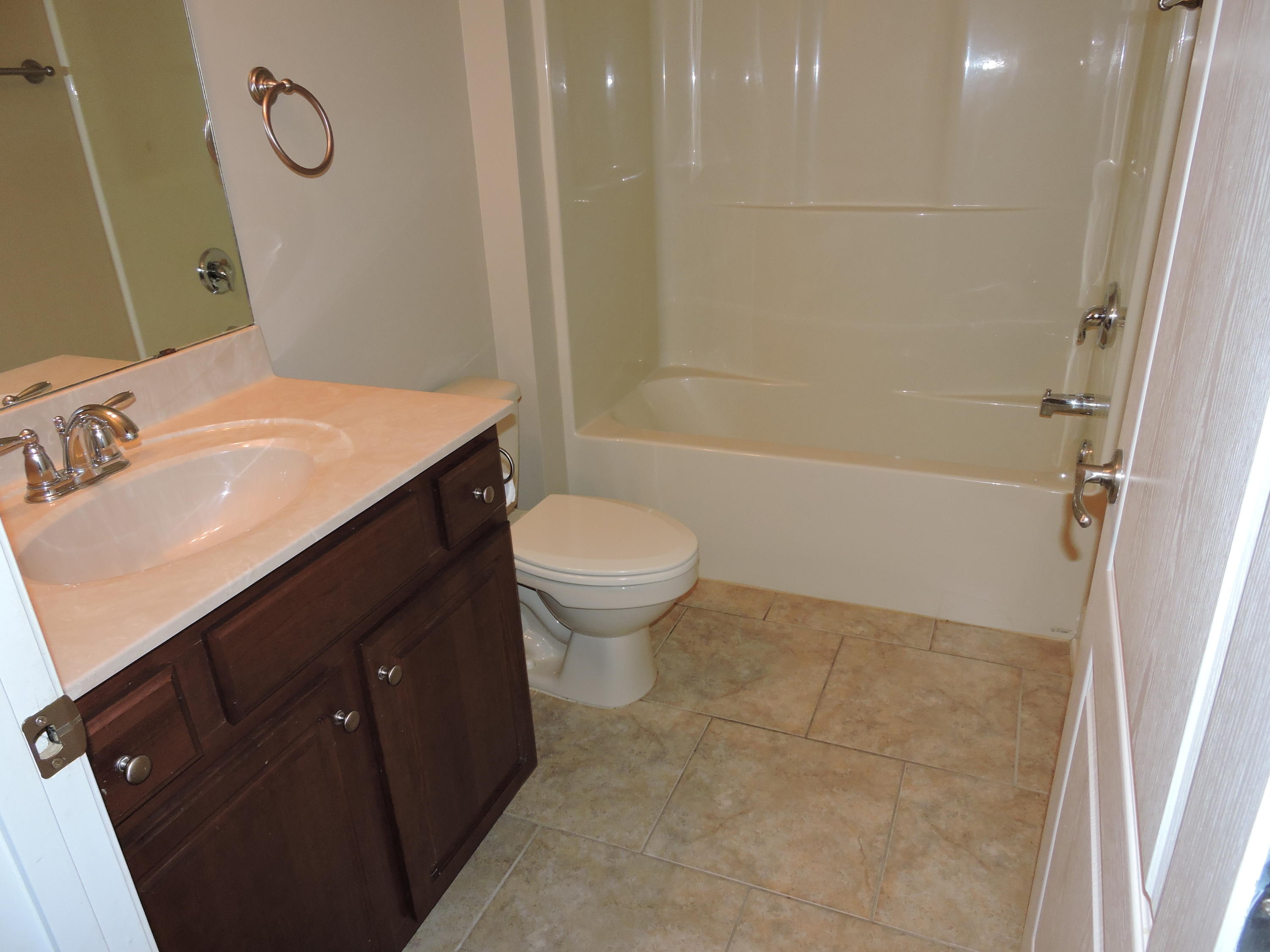 WINDMEADOWS - Residential Lease