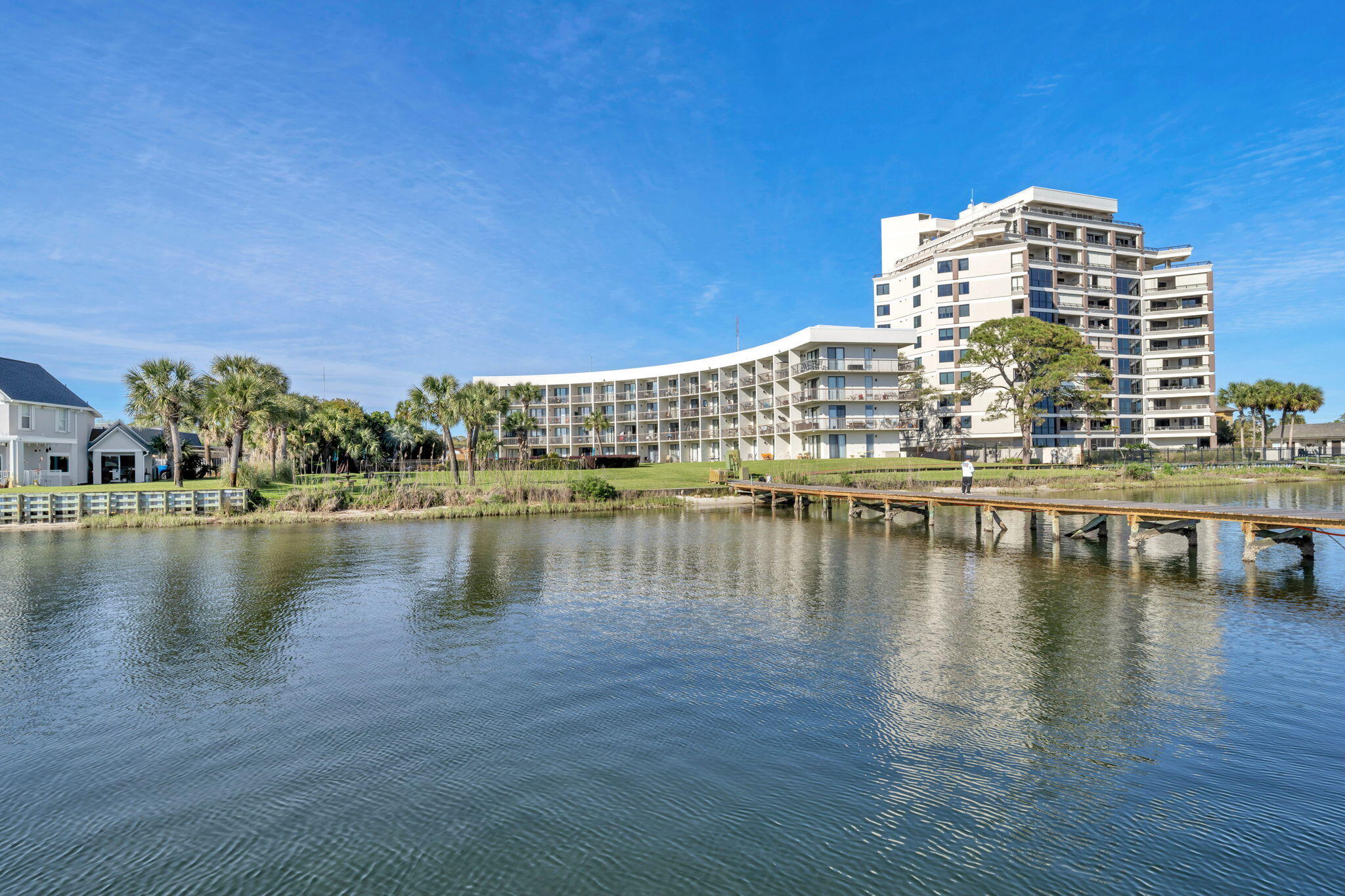 PIRATES BAY PH 1 - Residential