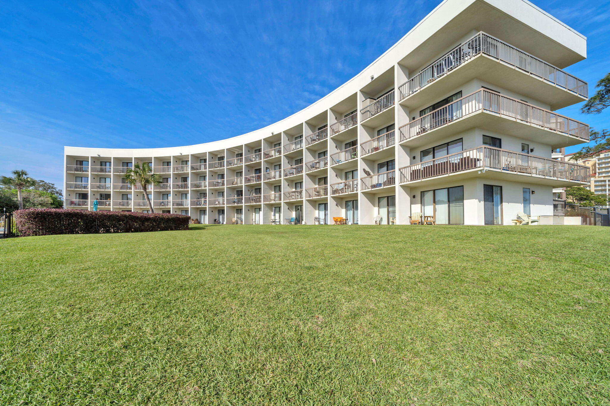 PIRATES BAY PH 1 - Residential