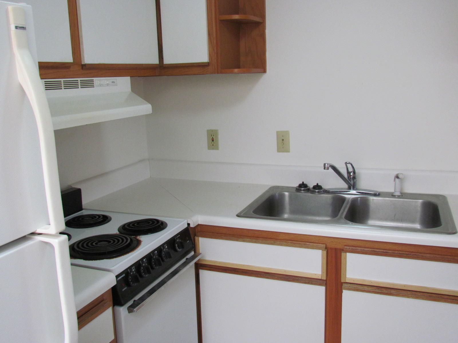 Finesterra - Residential Lease