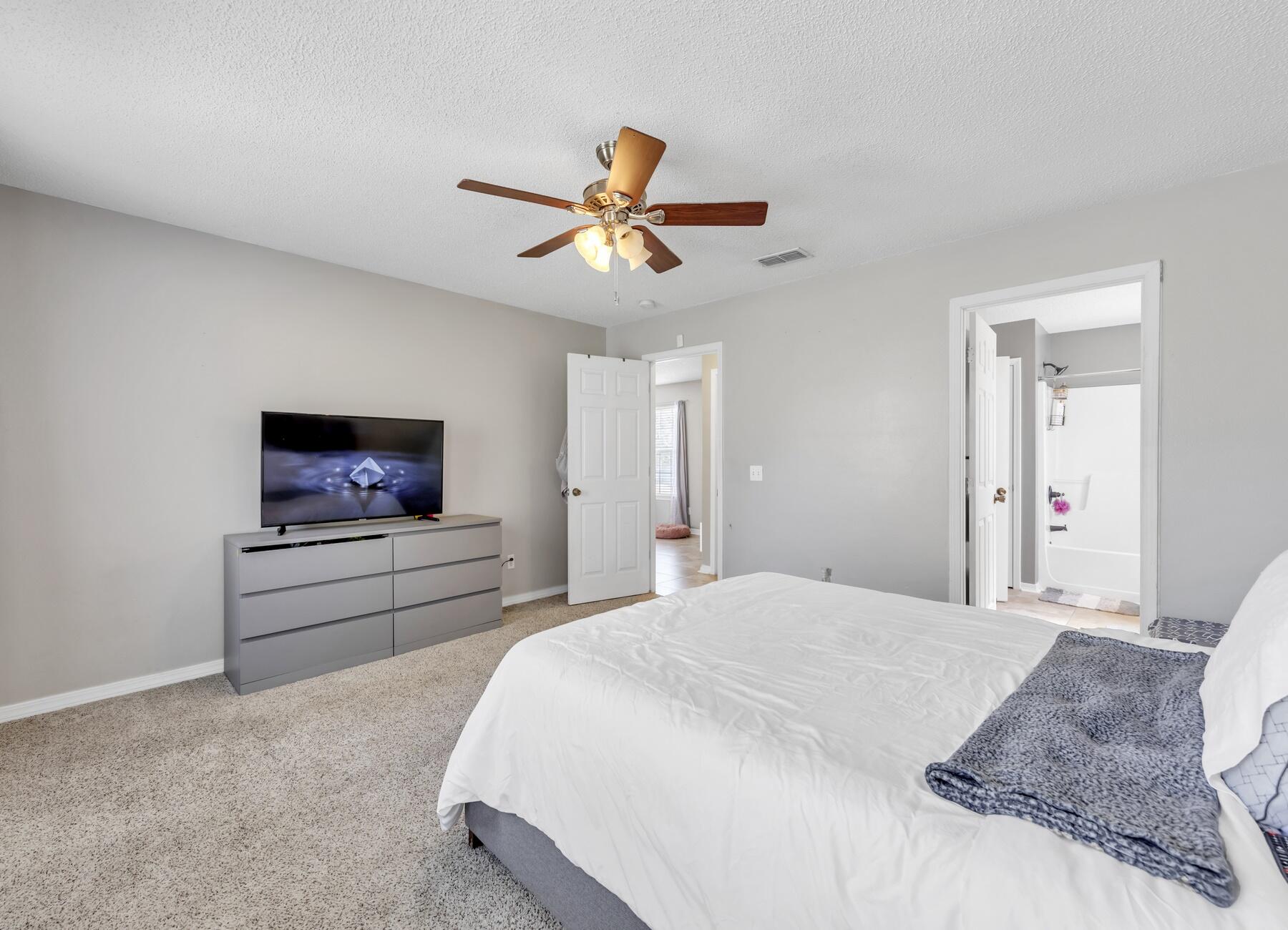 COUNTRYVIEW ESTATES 10TH ADDN - Residential Lease