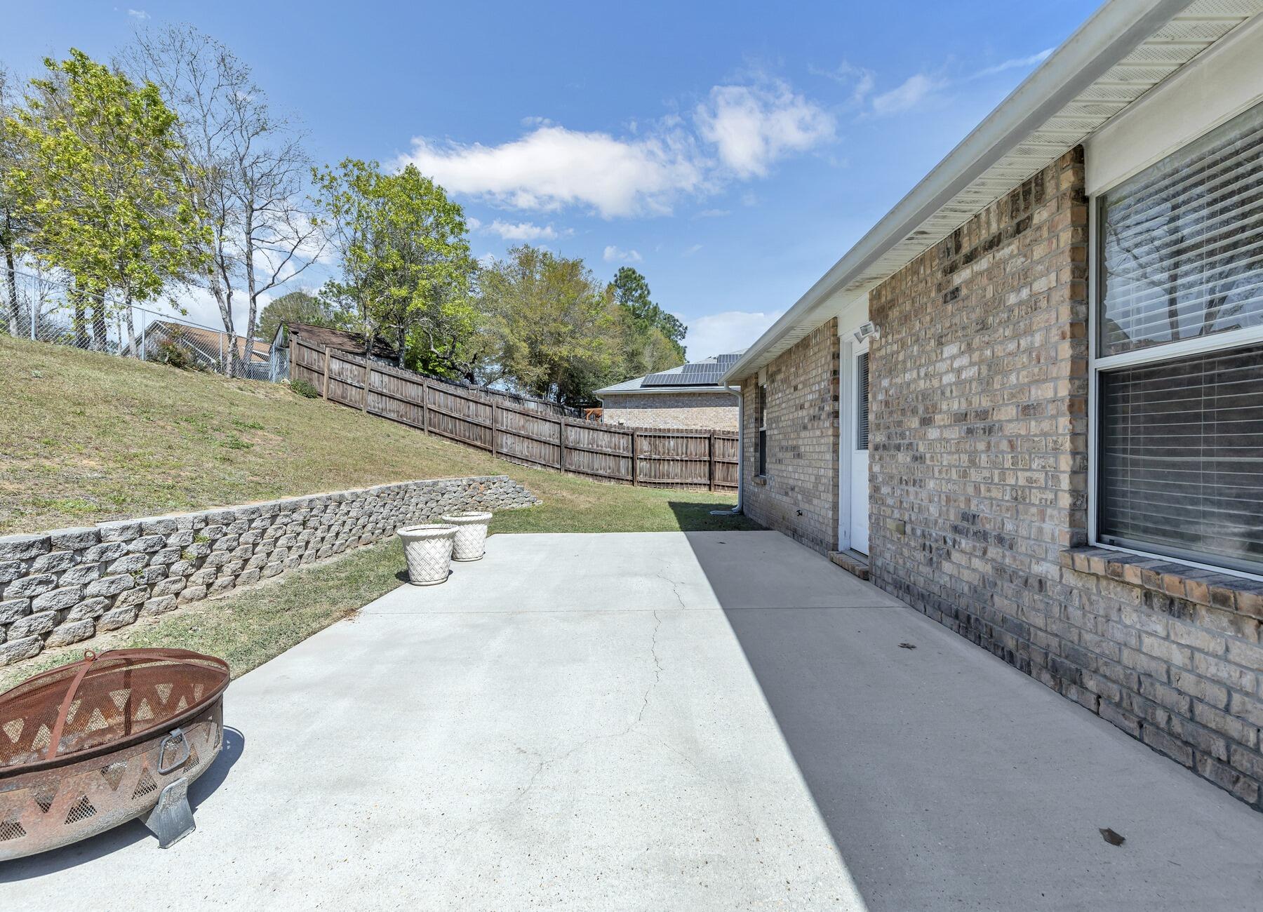 COUNTRYVIEW ESTATES 10TH ADDN - Residential Lease