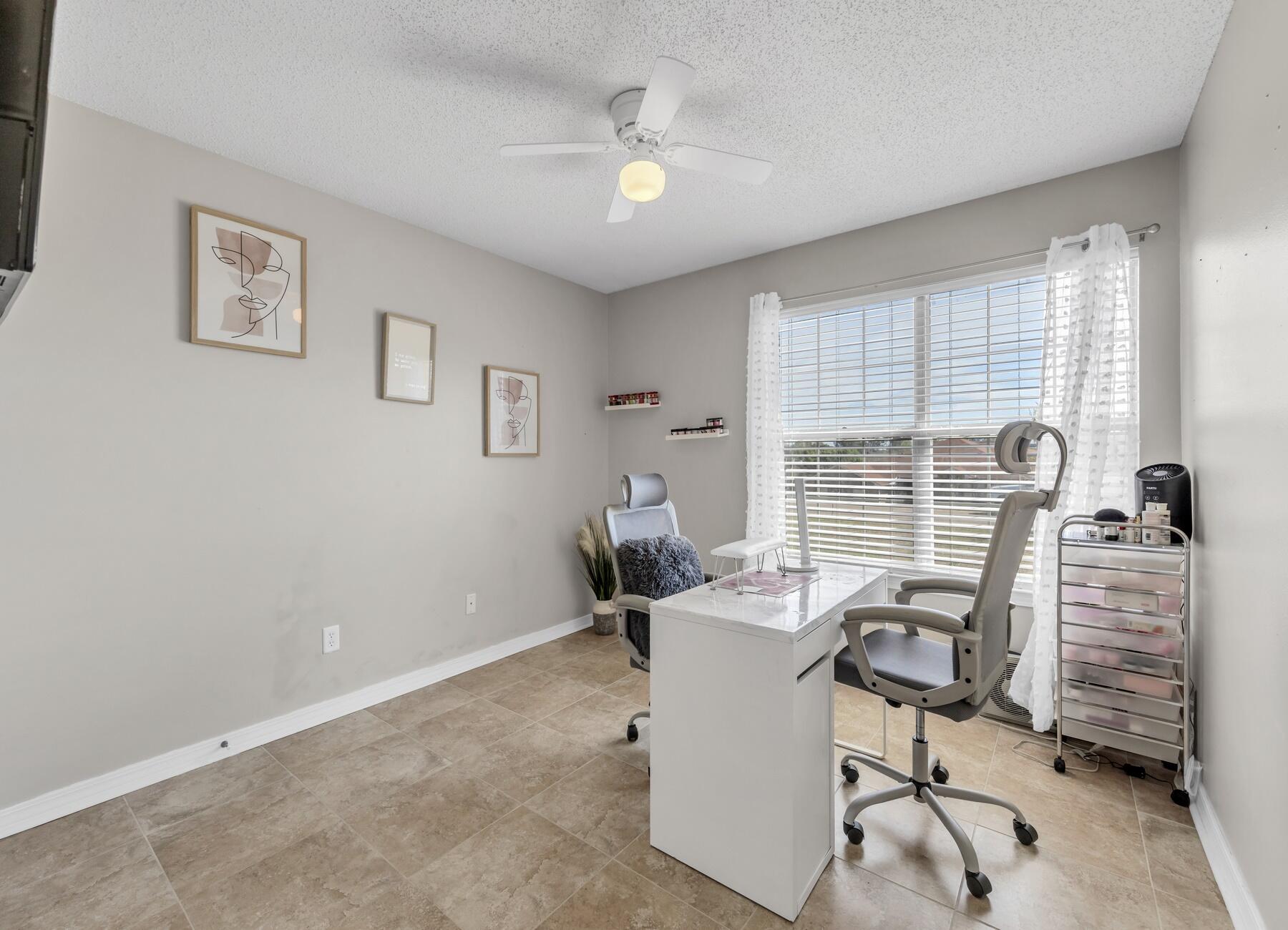 COUNTRYVIEW ESTATES 10TH ADDN - Residential Lease