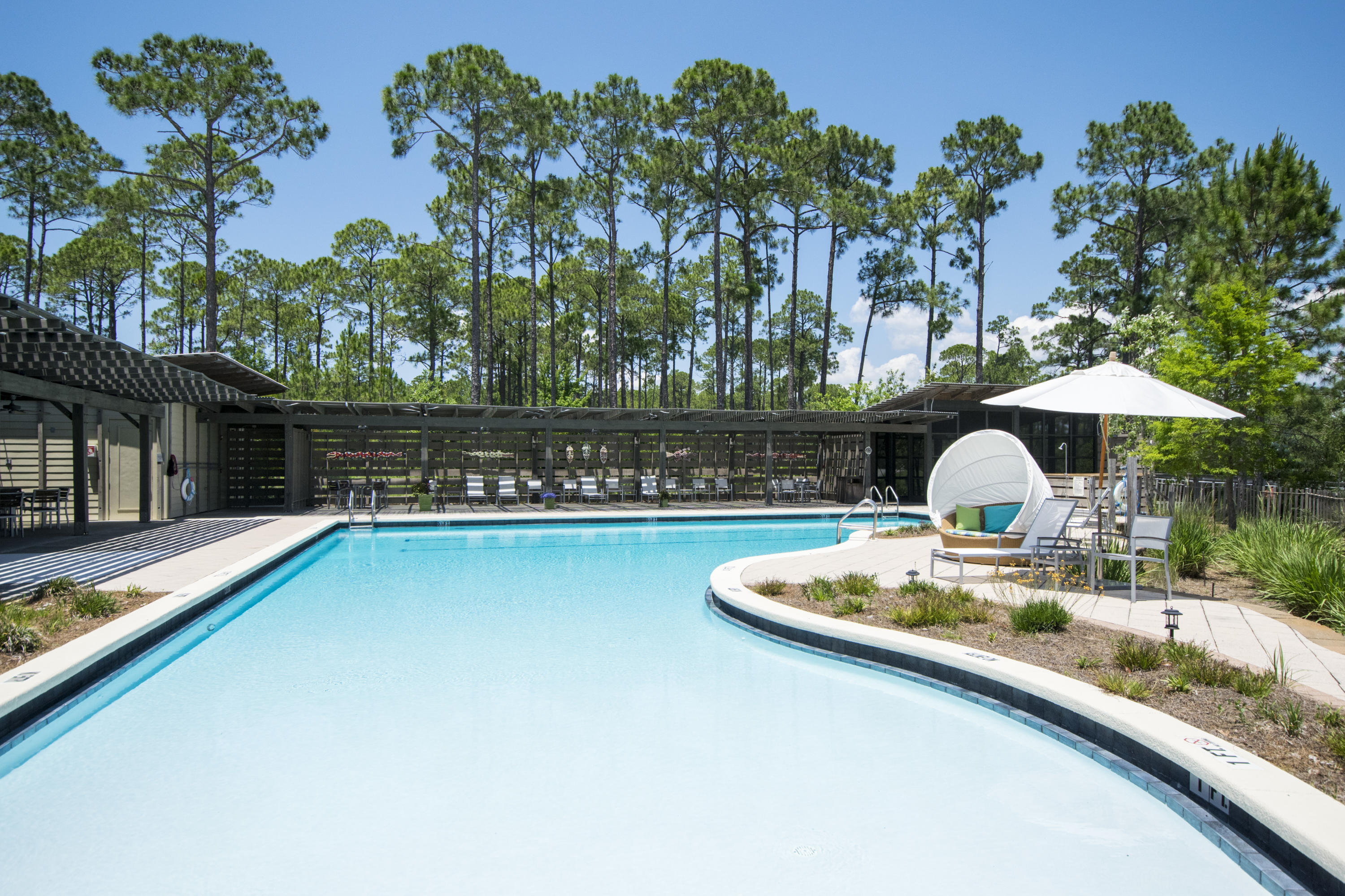 Entered for comp purposes only. This is the perfect opportunity to build your dream home! Rivercamps is a quaint neighborhood nestled between the Intracoastal Waterway, Crooked Creek and West Bay. This gated community has so much to offer. Linked by extensive trails and boardwalks, the RiverCamps community offers outstanding amenities such as the RiverHouse swimming pool, grill and pavilion, fitness center and a boat ramp on the Intracoastal that leads to the Gulf of Mexico.