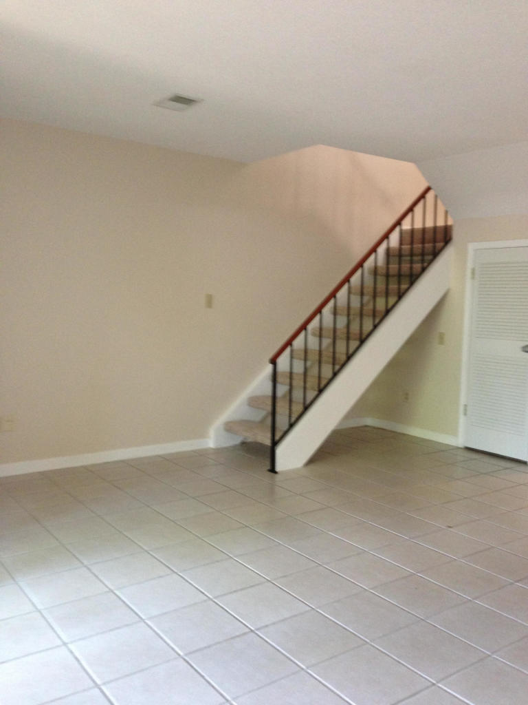 NEW WALTON VILLAGE - Residential Lease