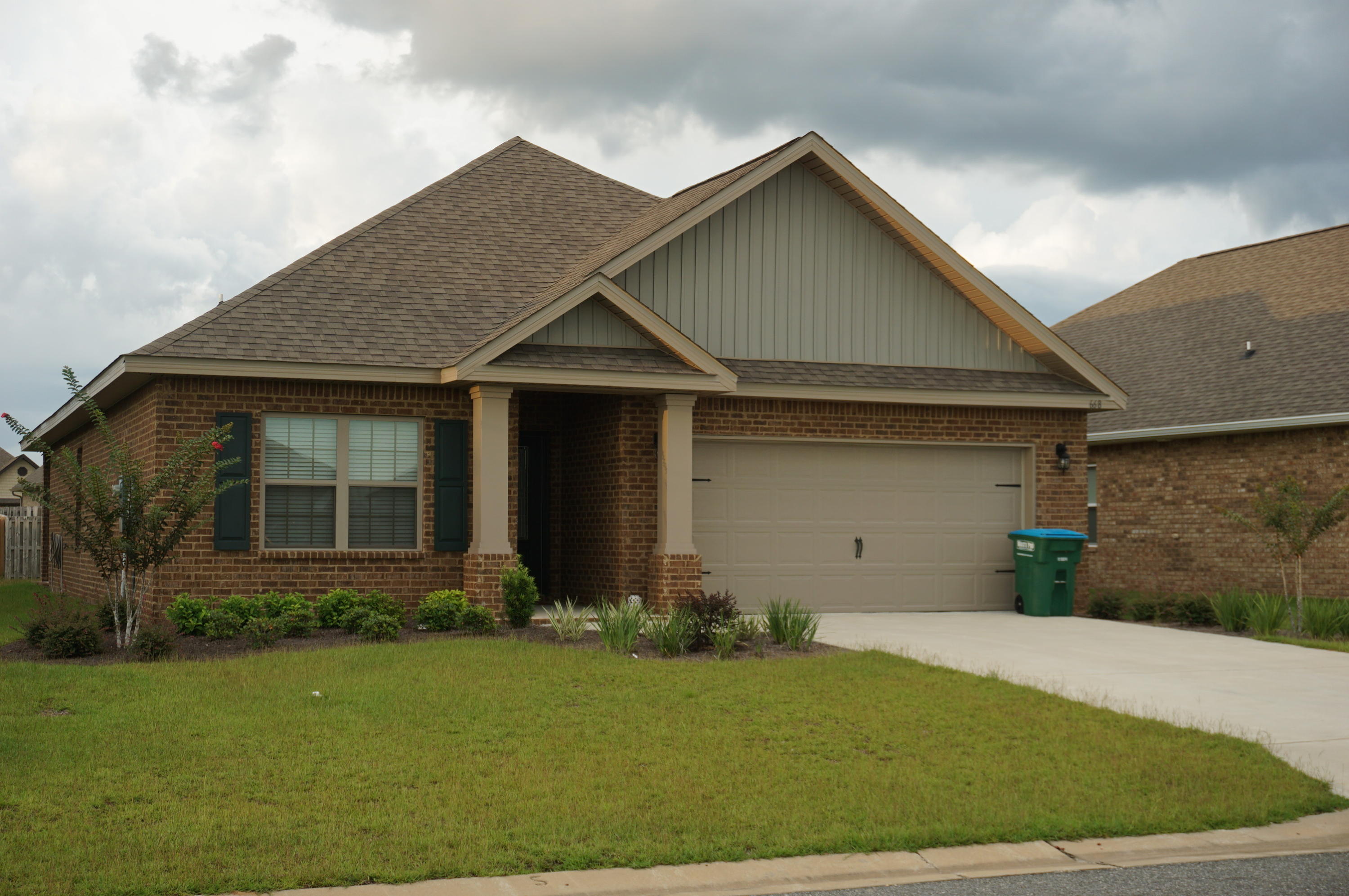 Redstone Commons - Residential Lease