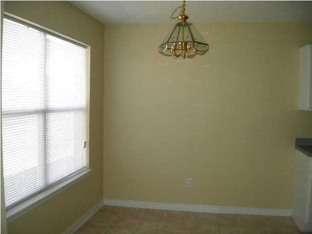 COUNTRYVIEW ESTATES 10TH ADDN - Residential Lease