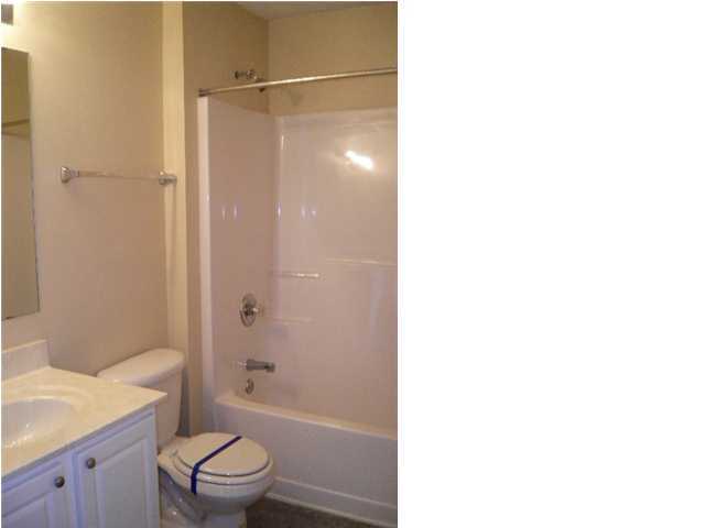 COUNTRYVIEW ESTATES 10TH ADDN - Residential Lease