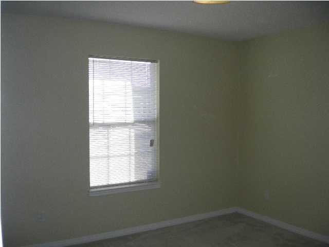 COUNTRYVIEW ESTATES 10TH ADDN - Residential Lease