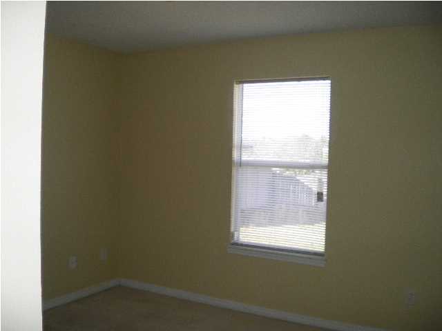COUNTRYVIEW ESTATES 10TH ADDN - Residential Lease