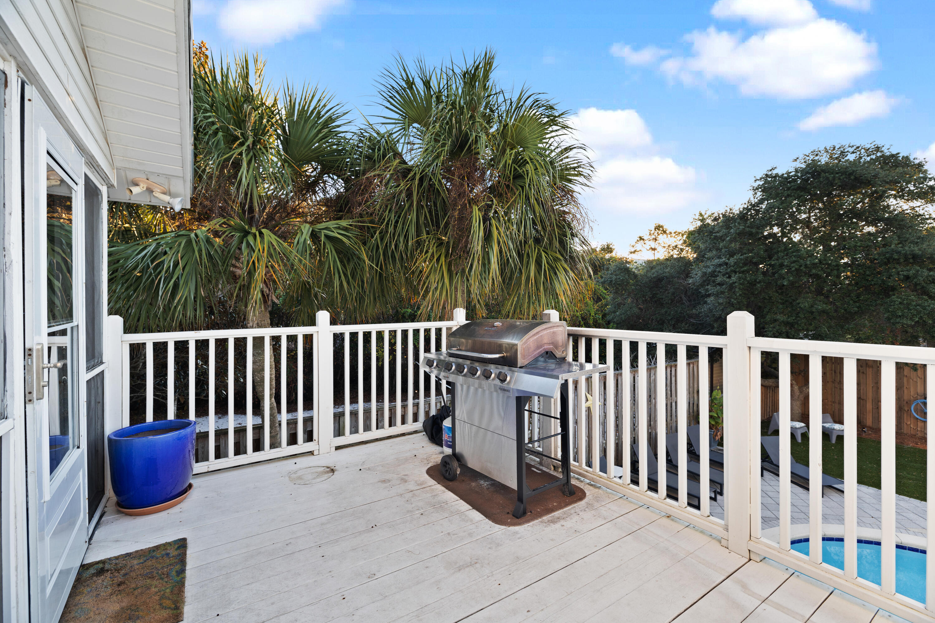 GULF SHORE MANOR - Residential