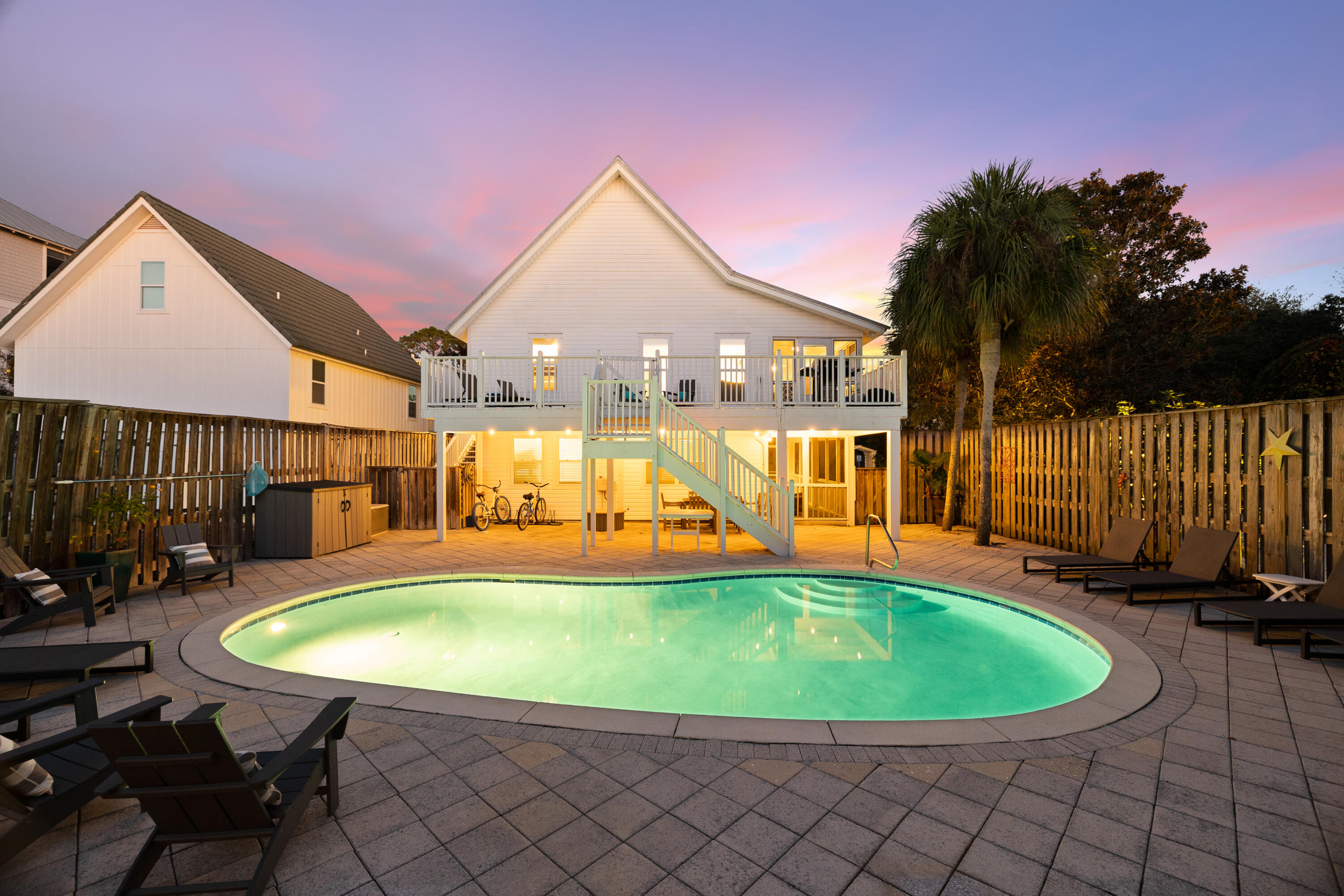 GULF SHORE MANOR - Residential