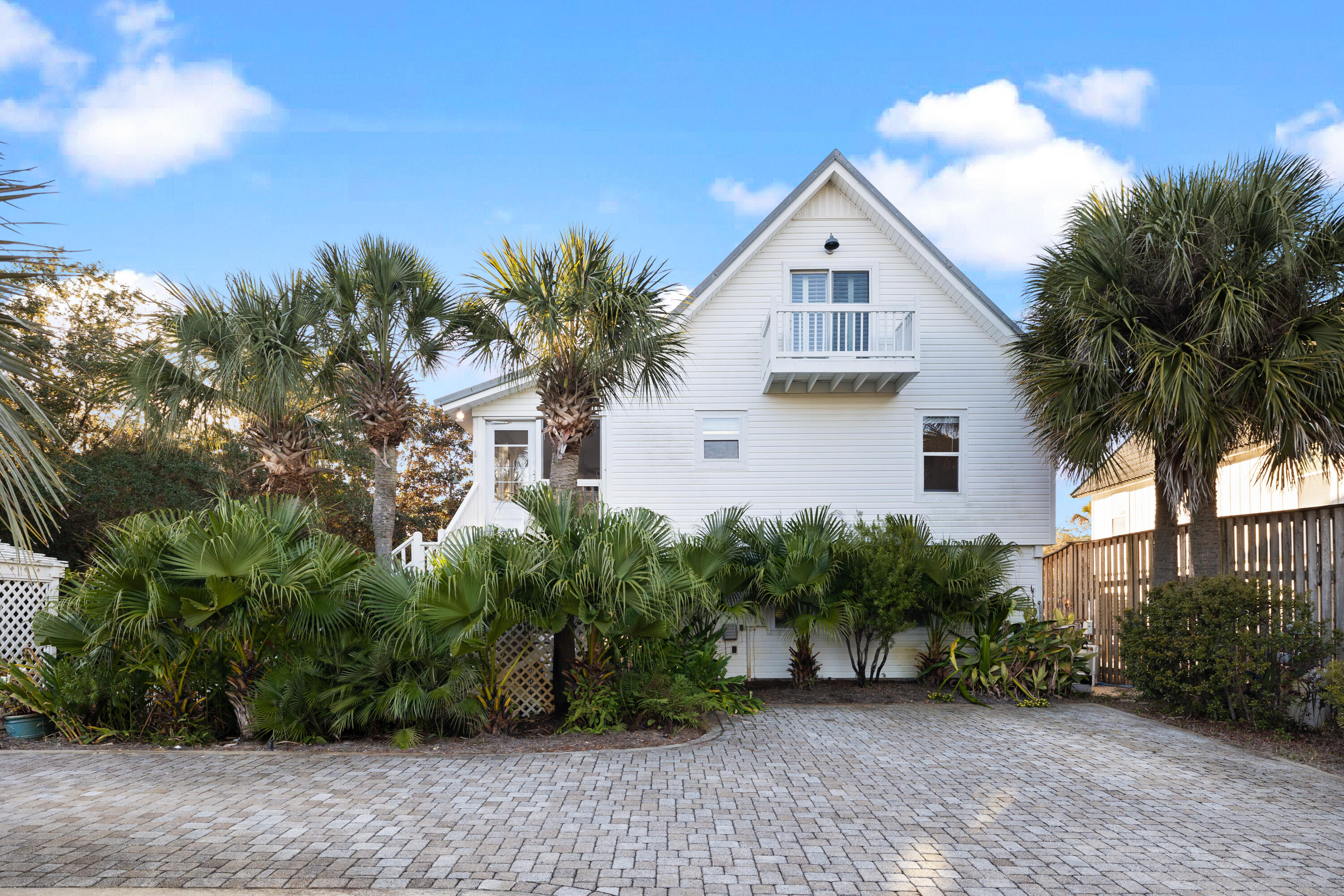 GULF SHORE MANOR - Residential