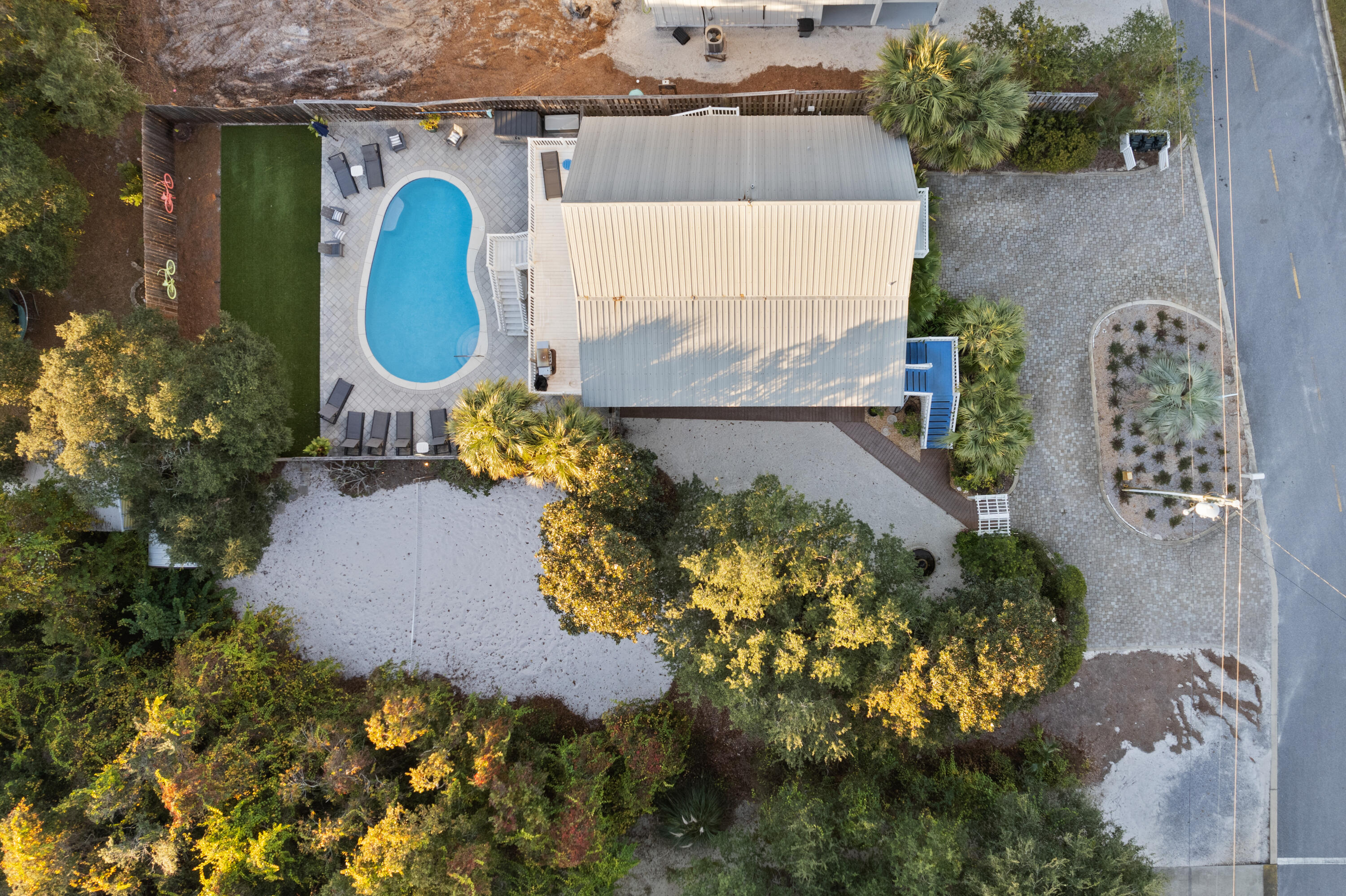 GULF SHORE MANOR - Residential