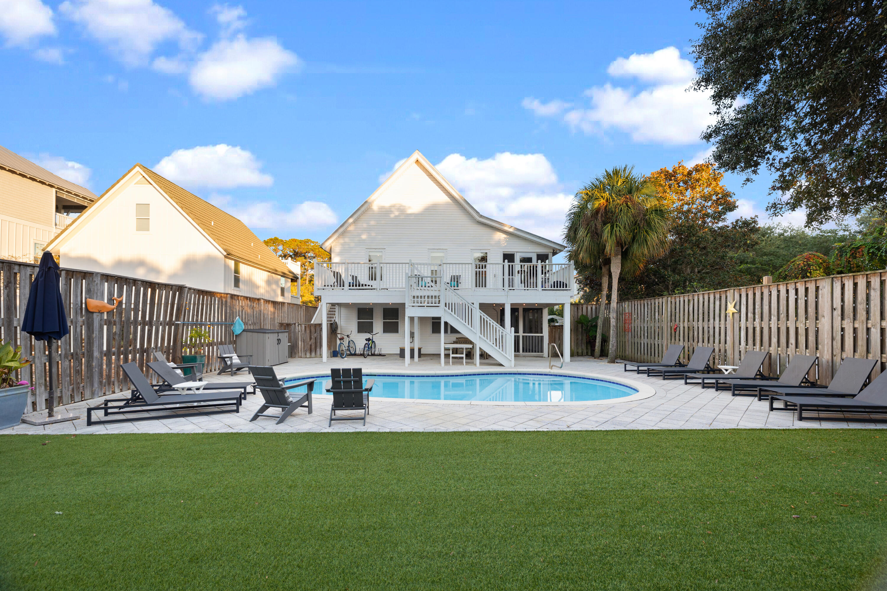 GULF SHORE MANOR - Residential