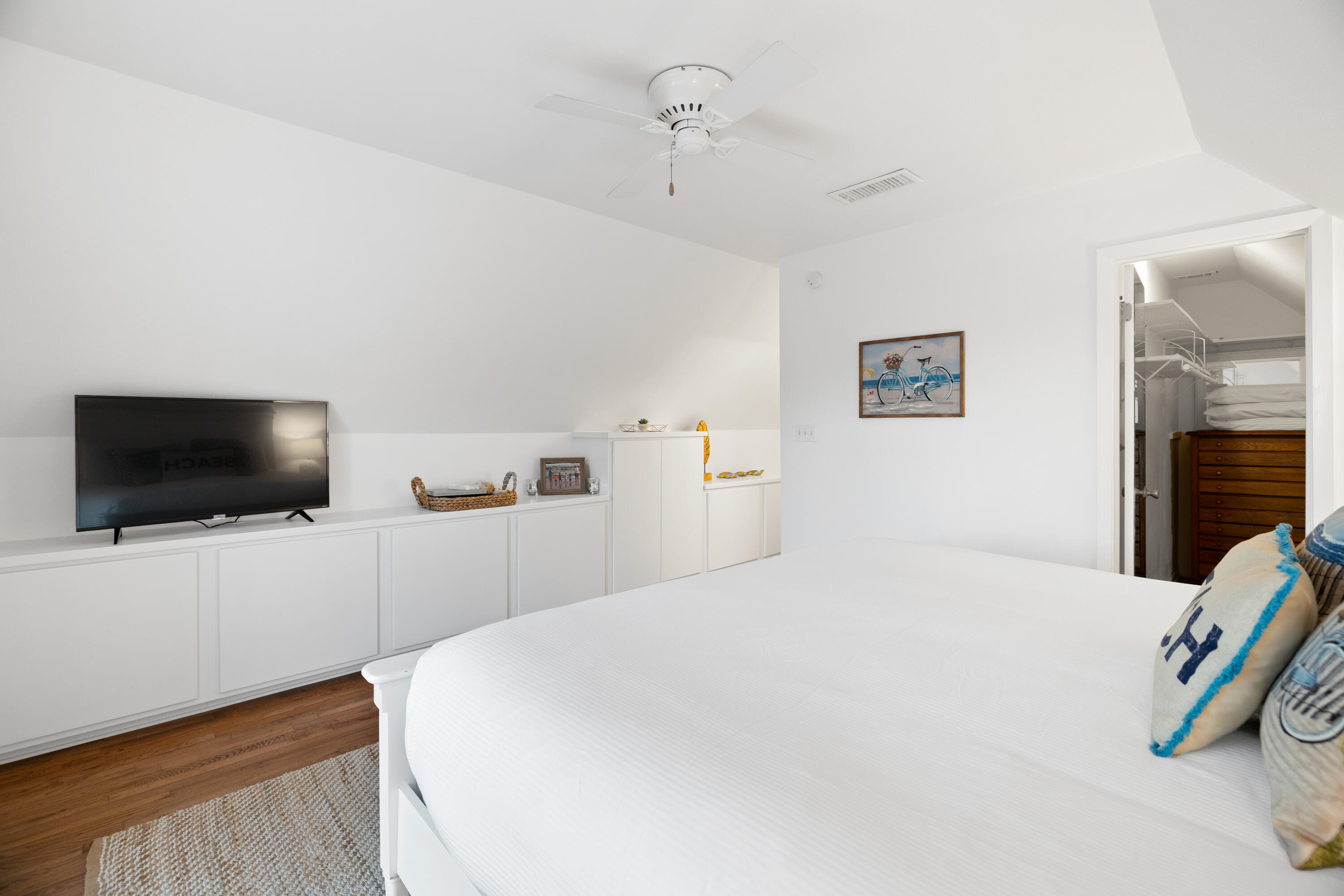 GULF SHORE MANOR - Residential