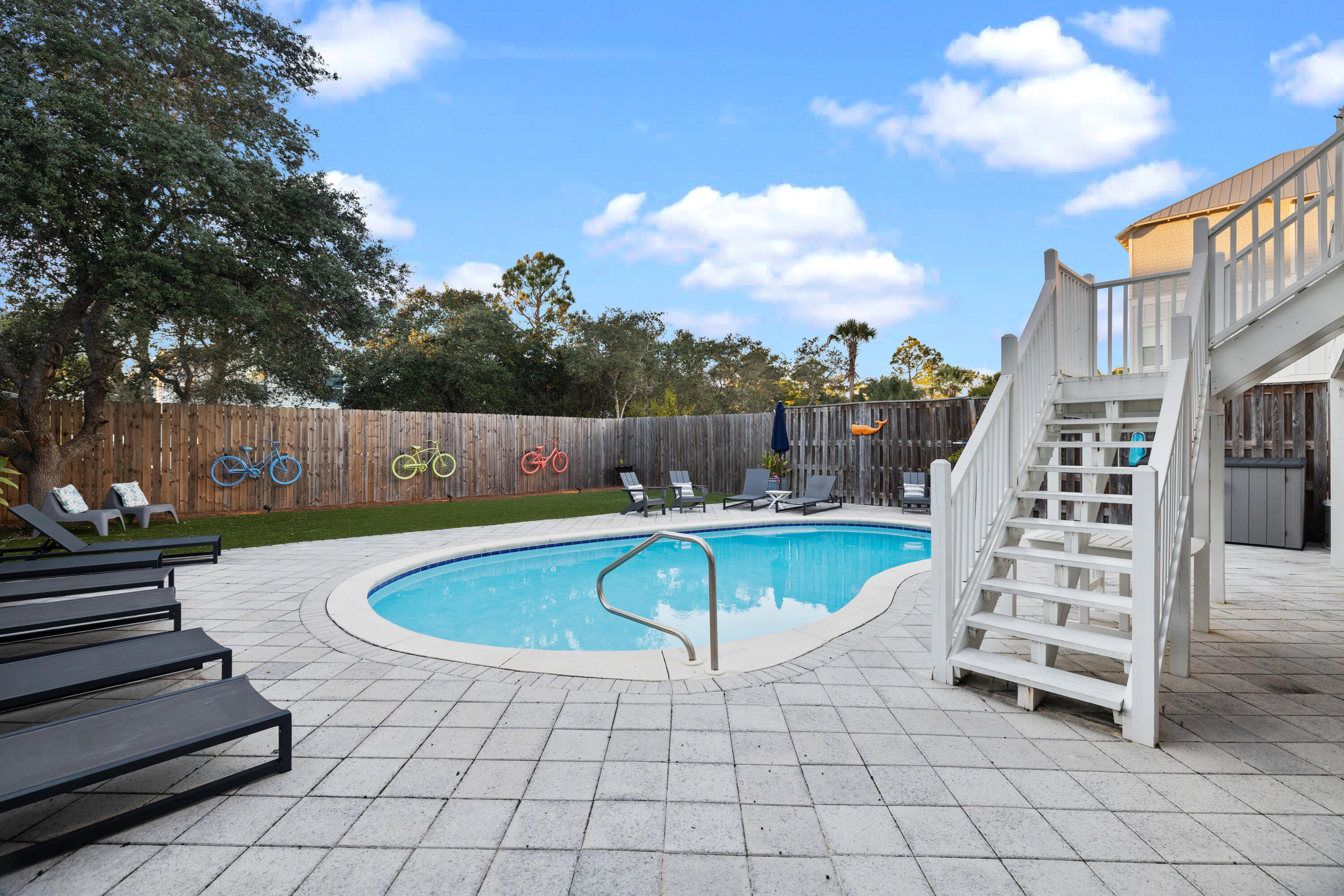 GULF SHORE MANOR - Residential