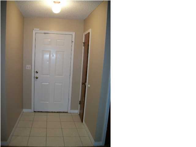 SHOAL TERRACE ESTATES - Residential Lease