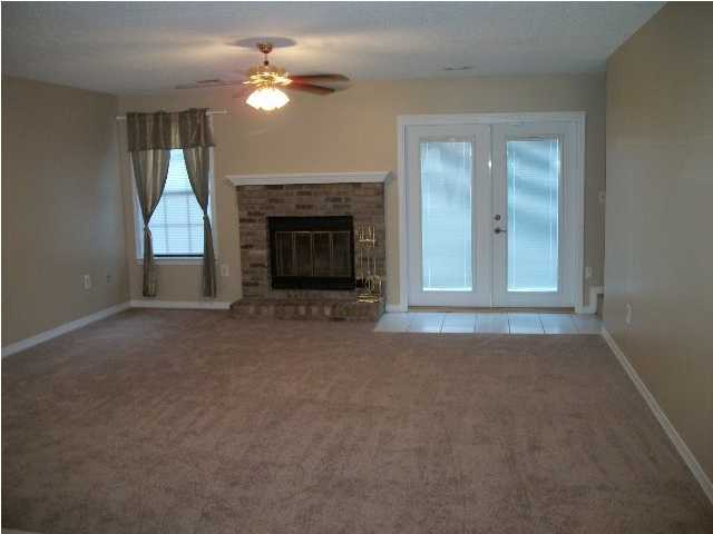 SHOAL TERRACE ESTATES - Residential Lease