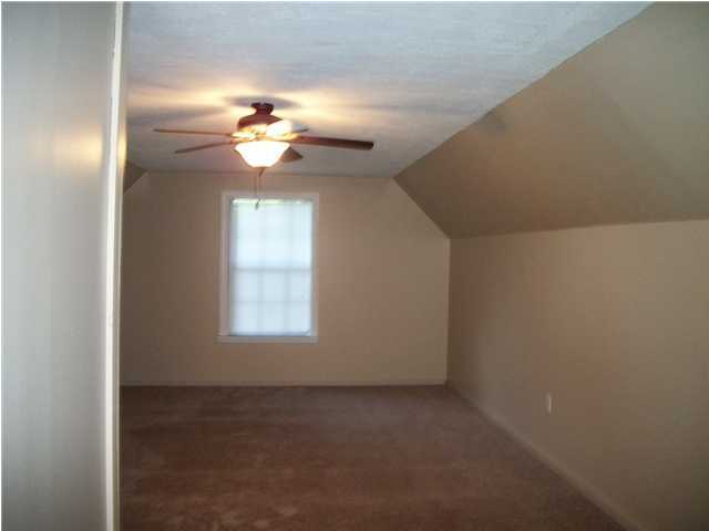 SHOAL TERRACE ESTATES - Residential Lease
