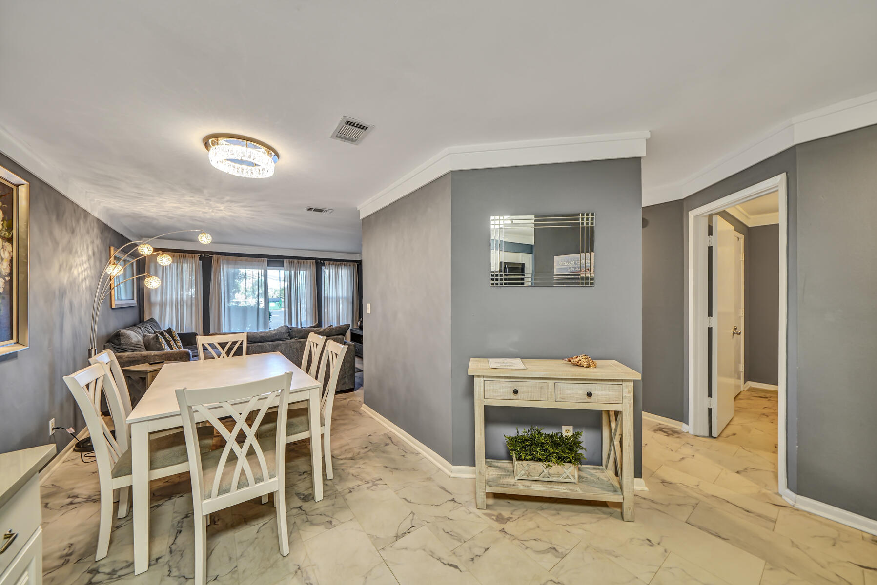 POOLSIDE VILLAS CONDO - Residential
